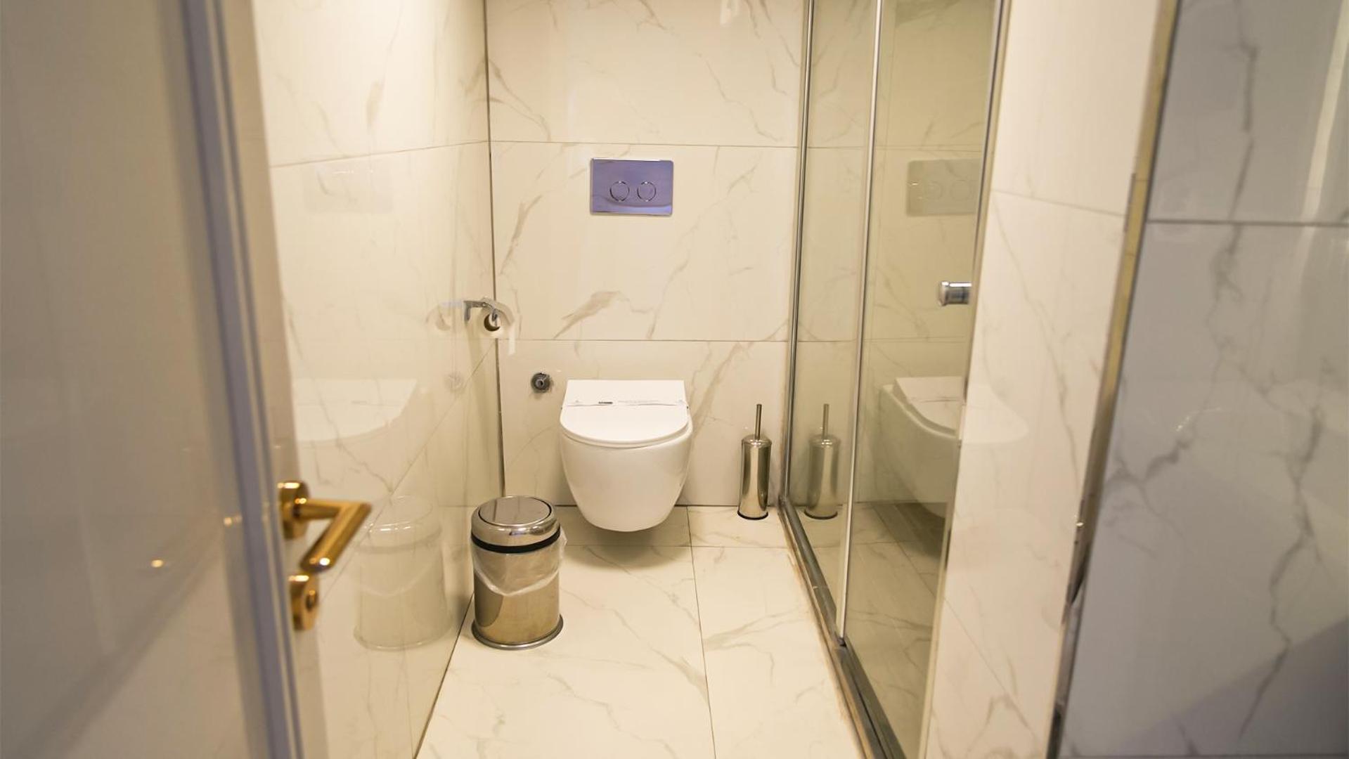 Sky Hill Hotel - Image 31