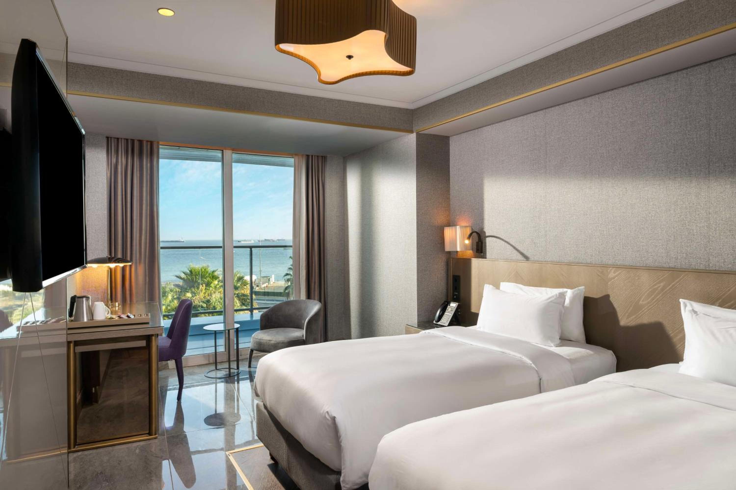 Radisson Blu Otel İstanbul Ottomare - Image 32