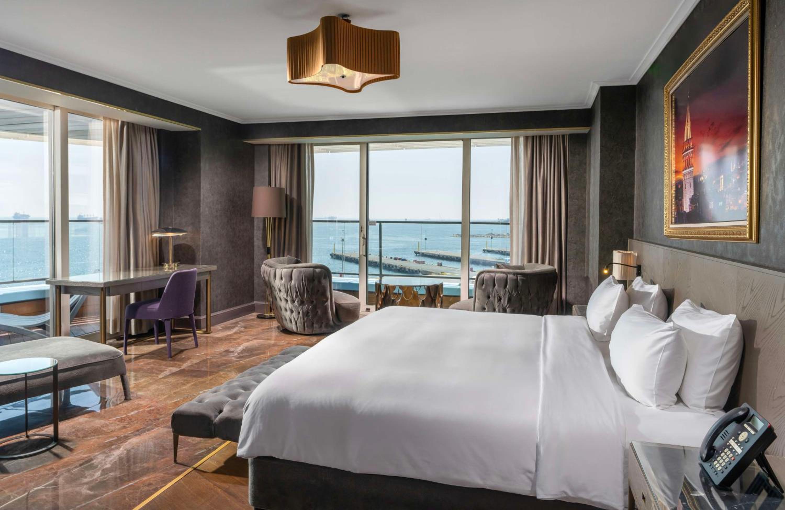 Radisson Blu Otel İstanbul Ottomare - Image 12
