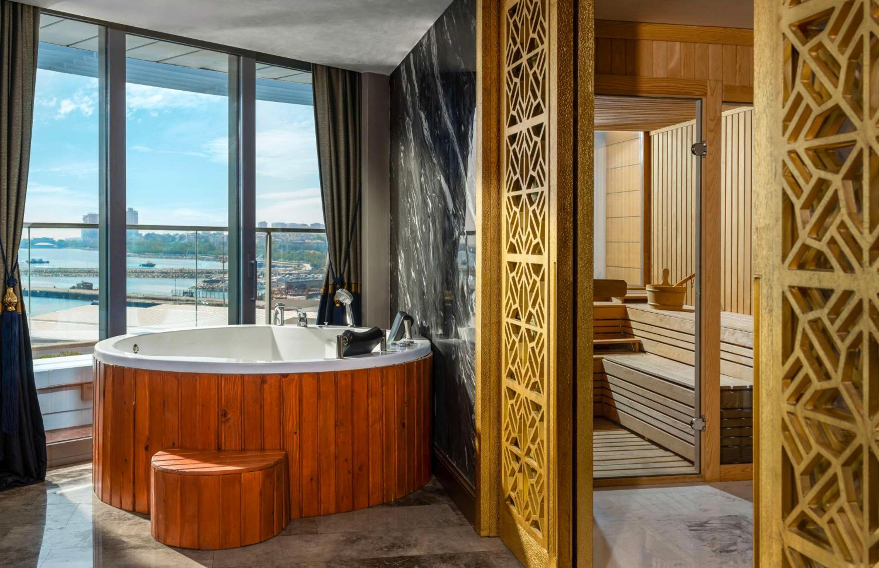 Radisson Blu Otel İstanbul Ottomare - Image 175
