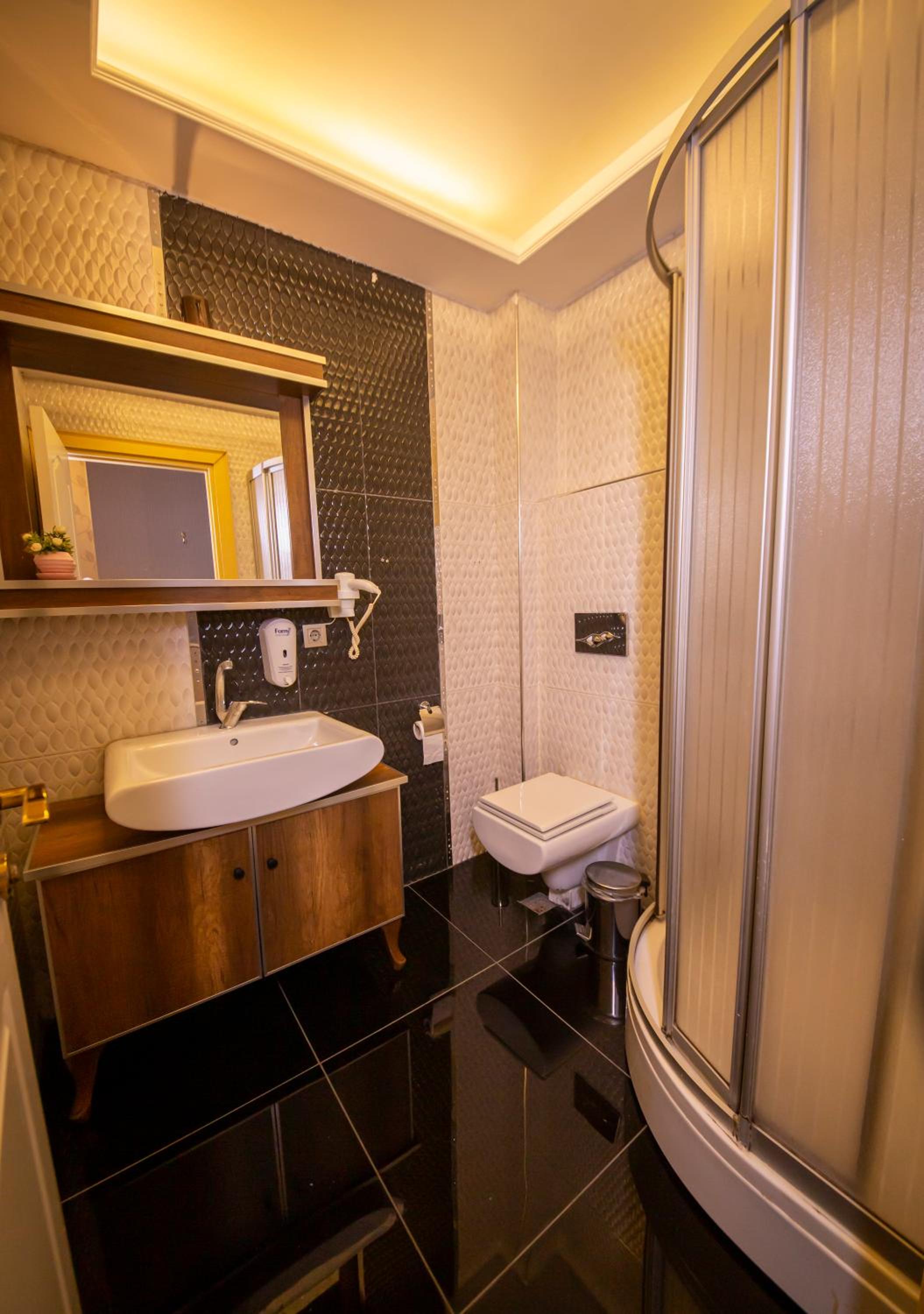 Royal Palace Otel - Image 16