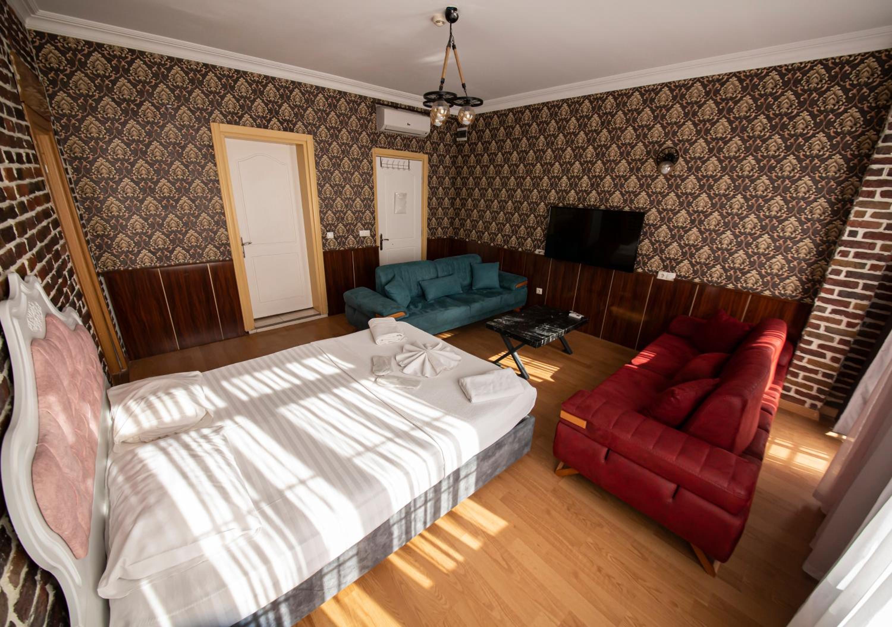Royal Palace Otel - Image 39