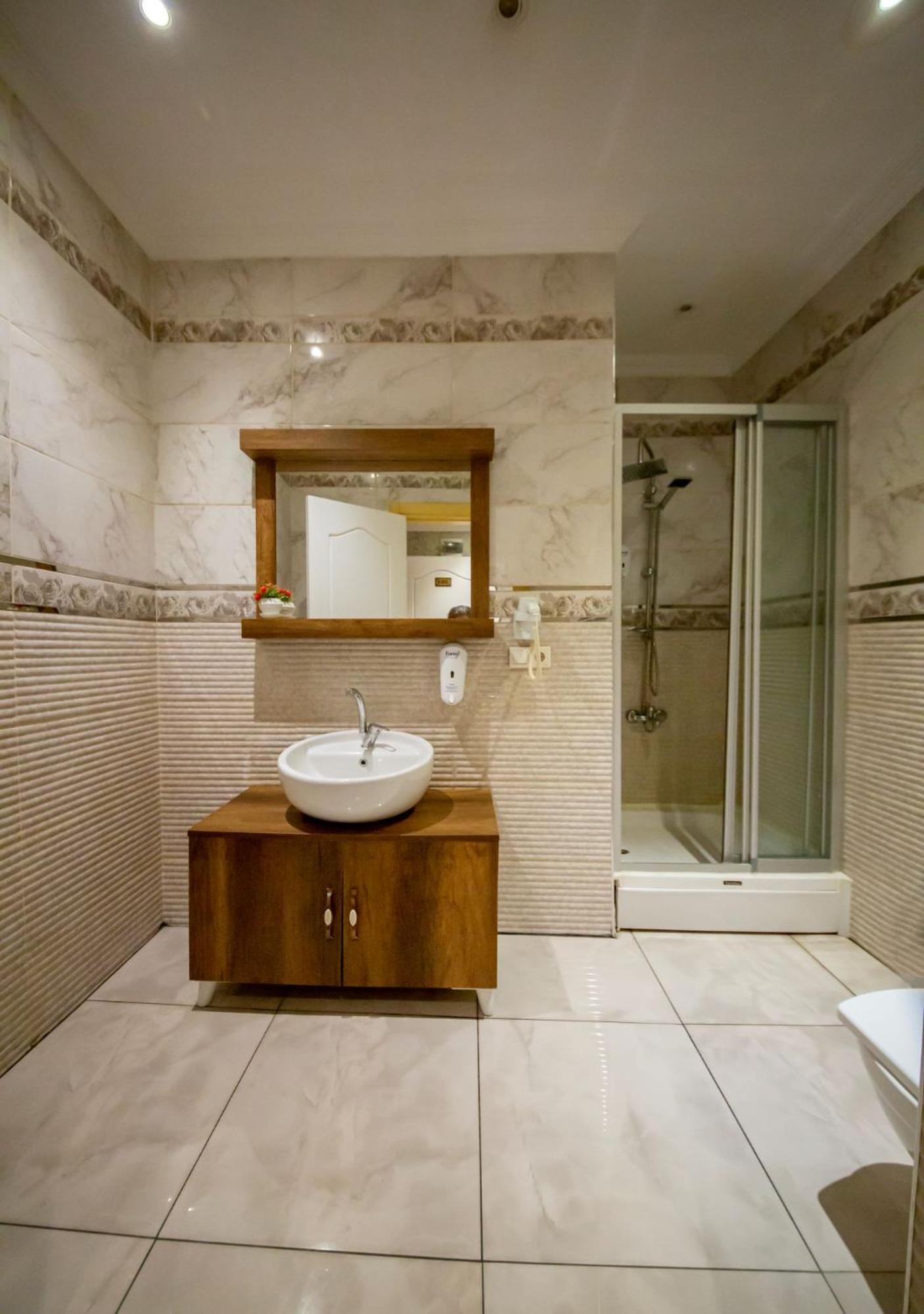 Royal Palace Otel - Image 42