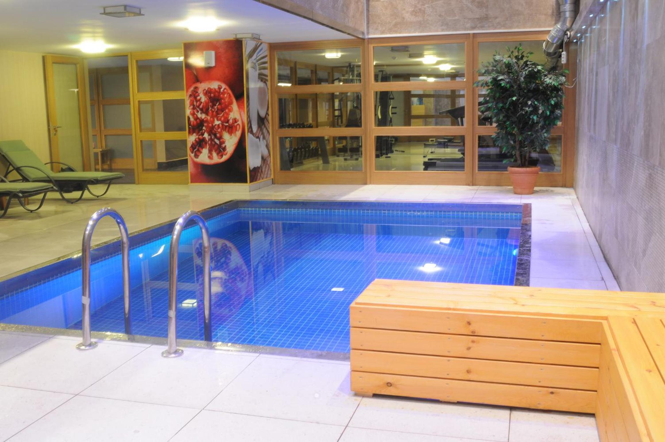 Dream Hill Business Deluxe Hotel Asia - Image 22