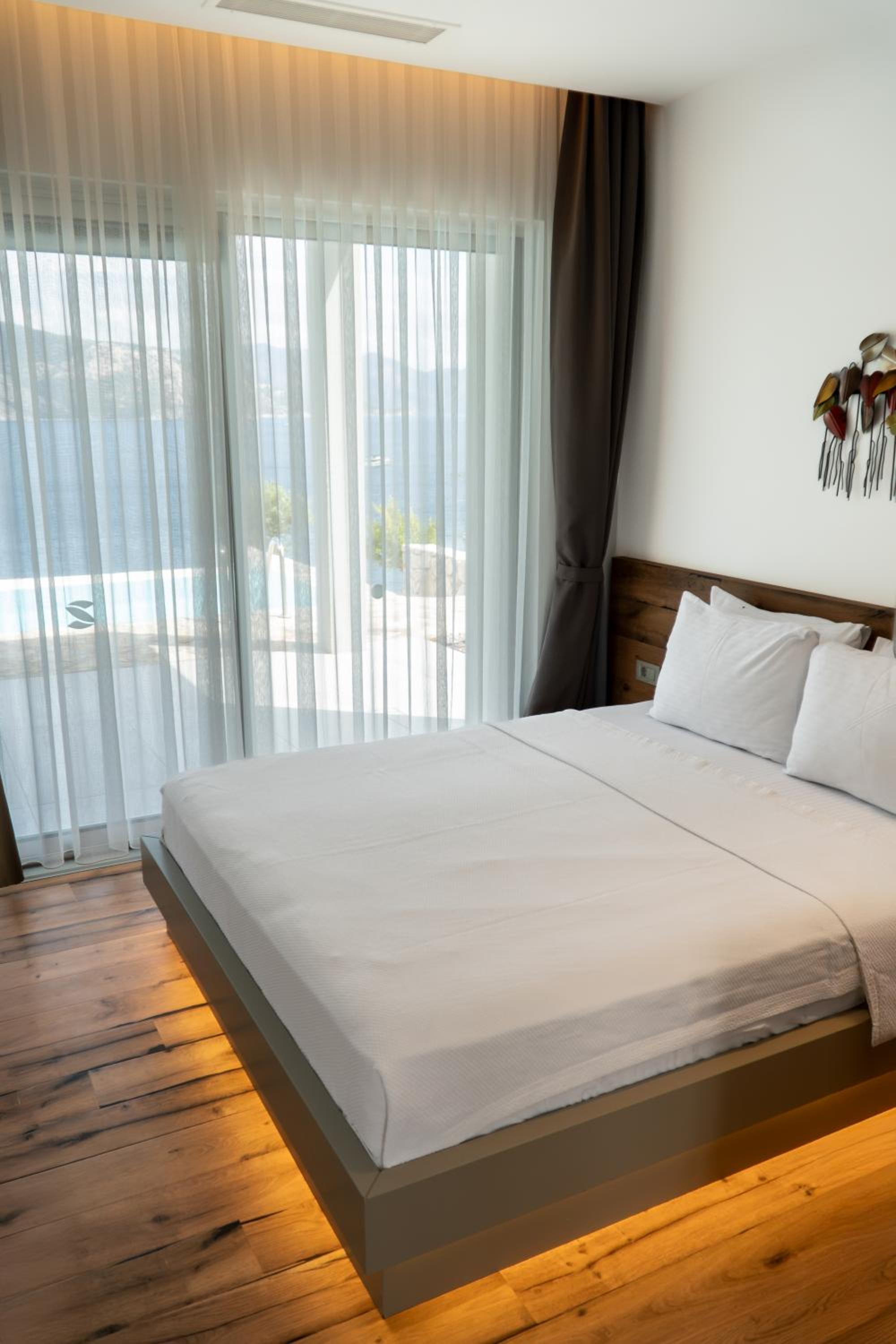 Z-Villas Beach Hotel - Image 72