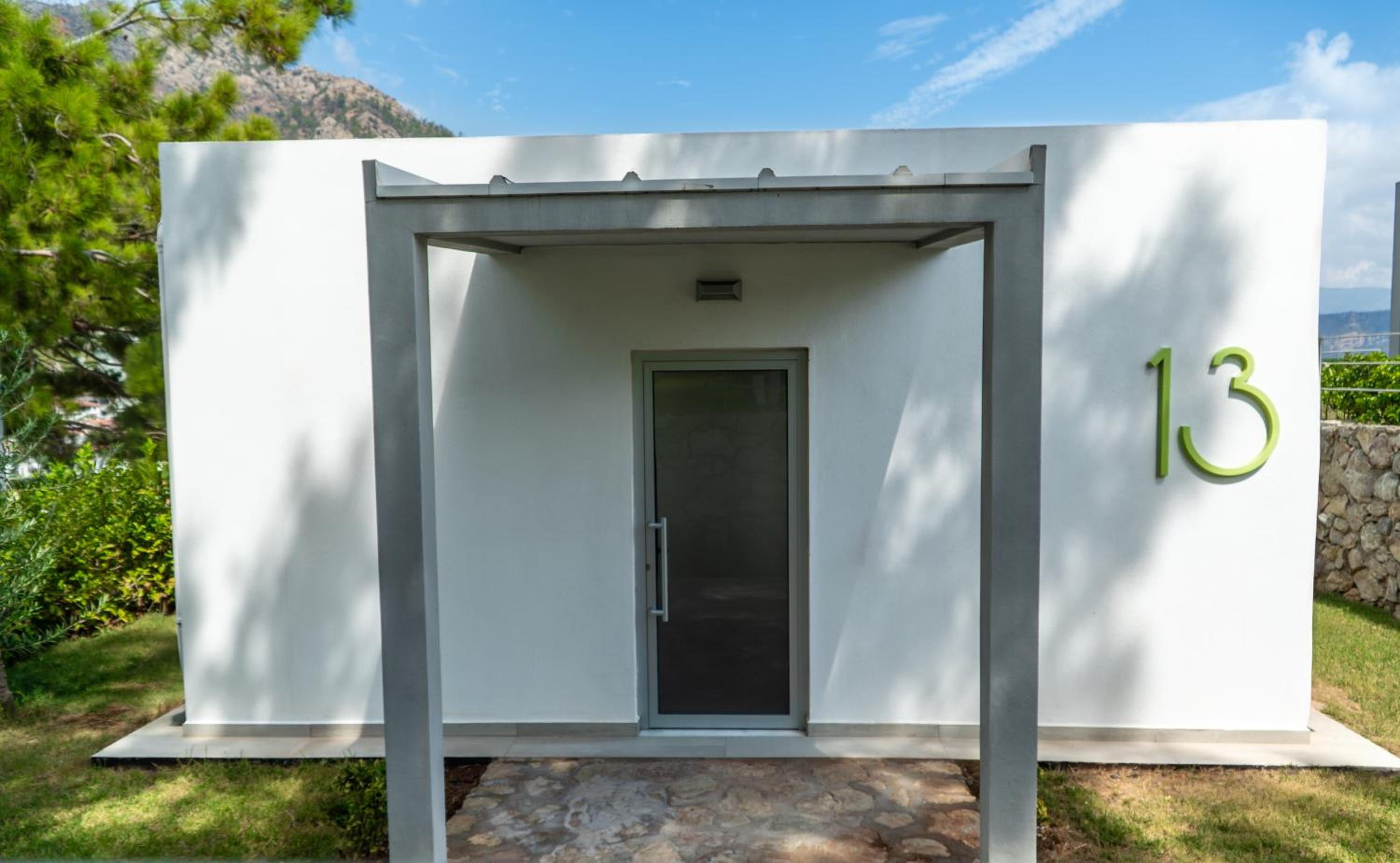 Z-Villas Beach Hotel - Image 109