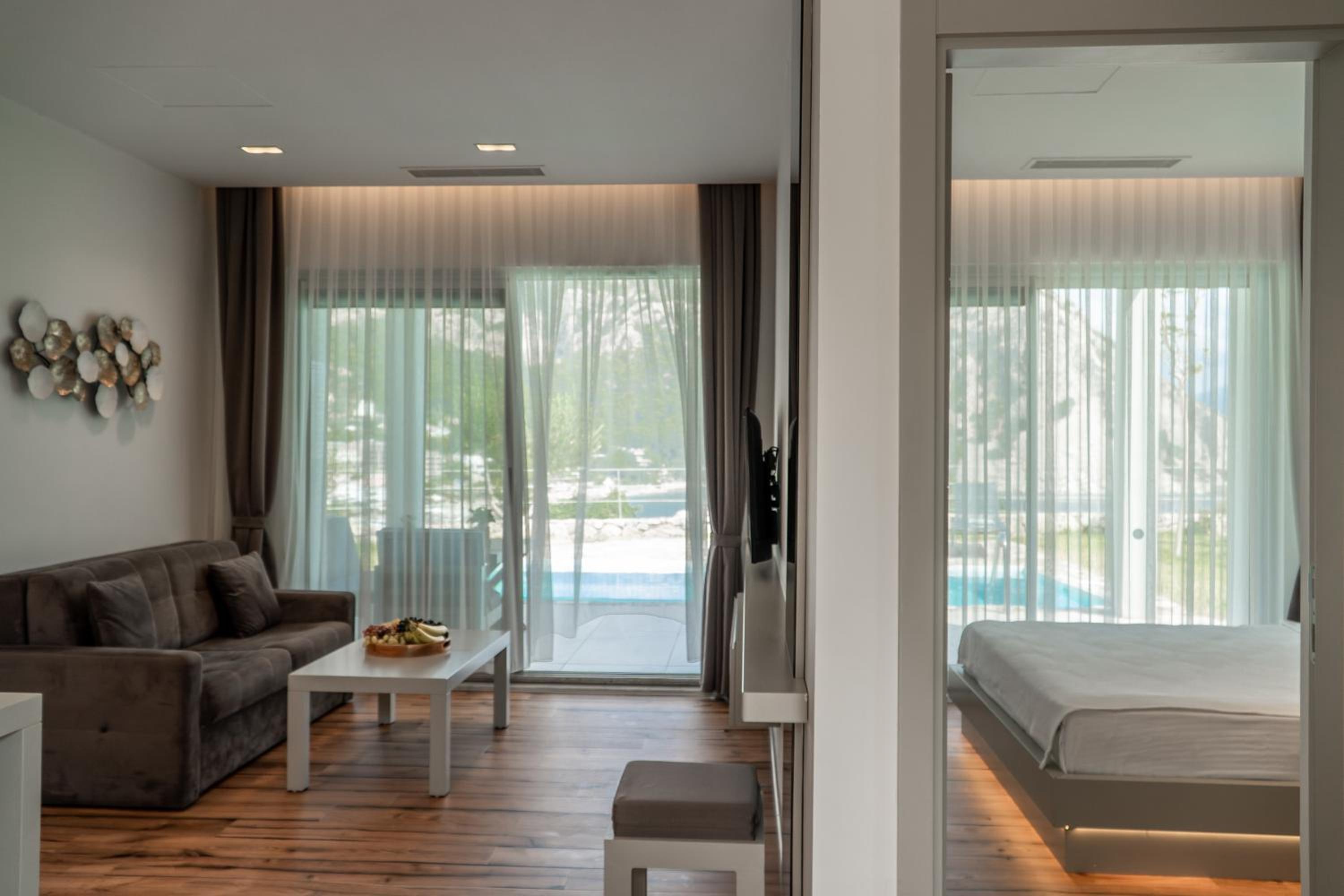 Z-Villas Beach Hotel - Image 71