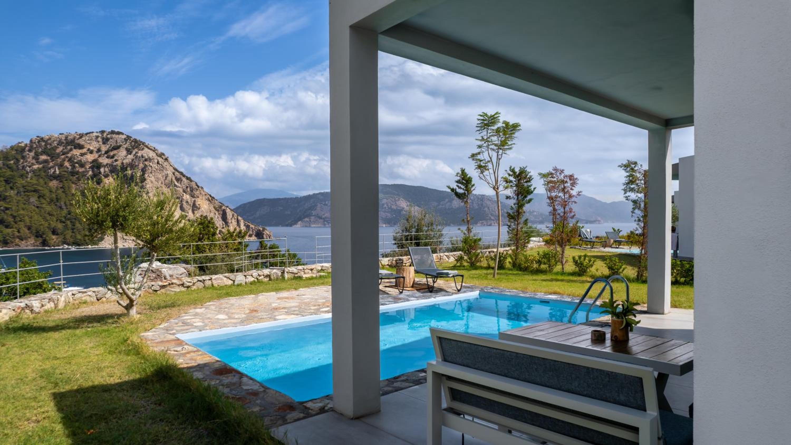 Z-Villas Beach Hotel - Image 99
