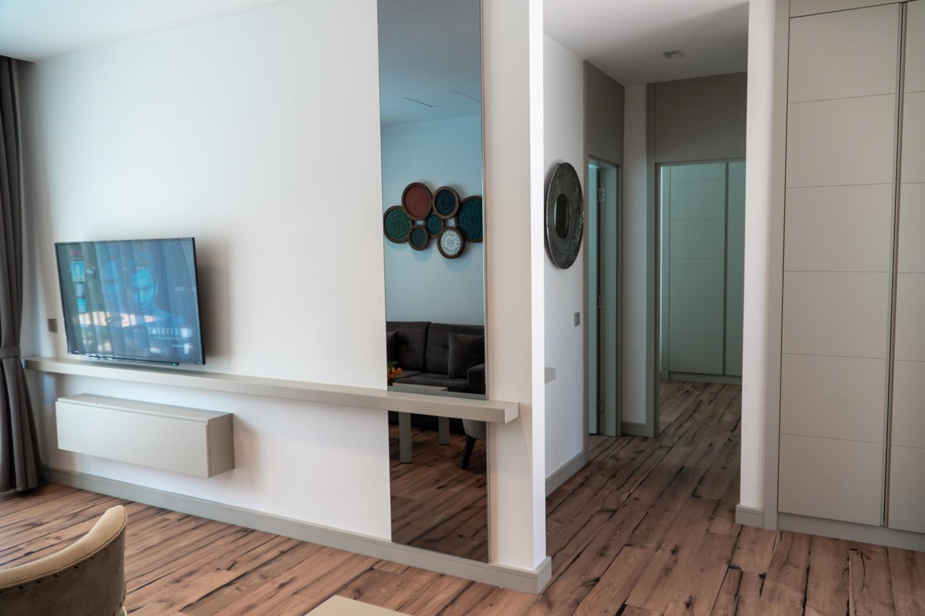 Z-Villas Beach Hotel - Image 65