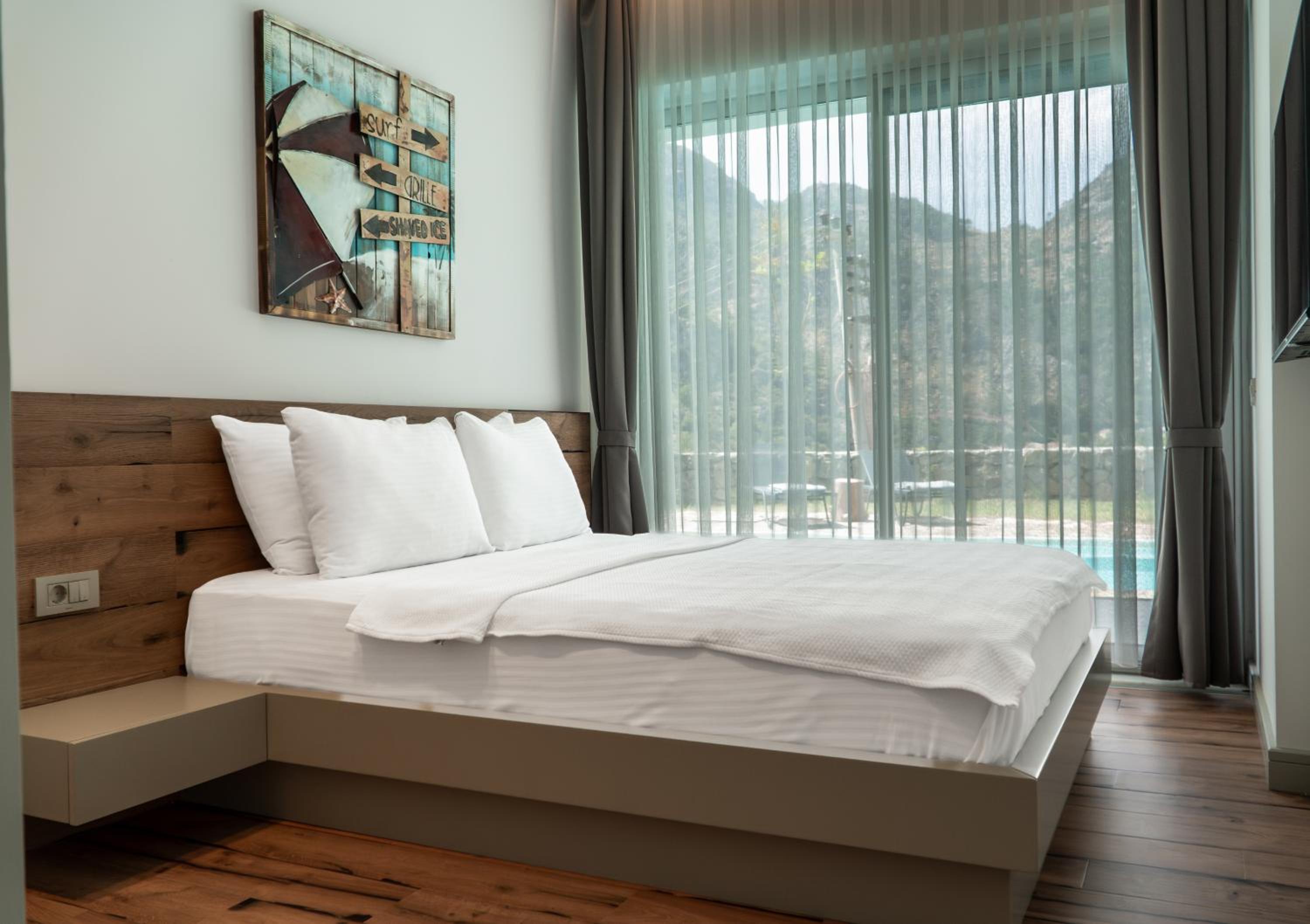 Z-Villas Beach Hotel - Image 80
