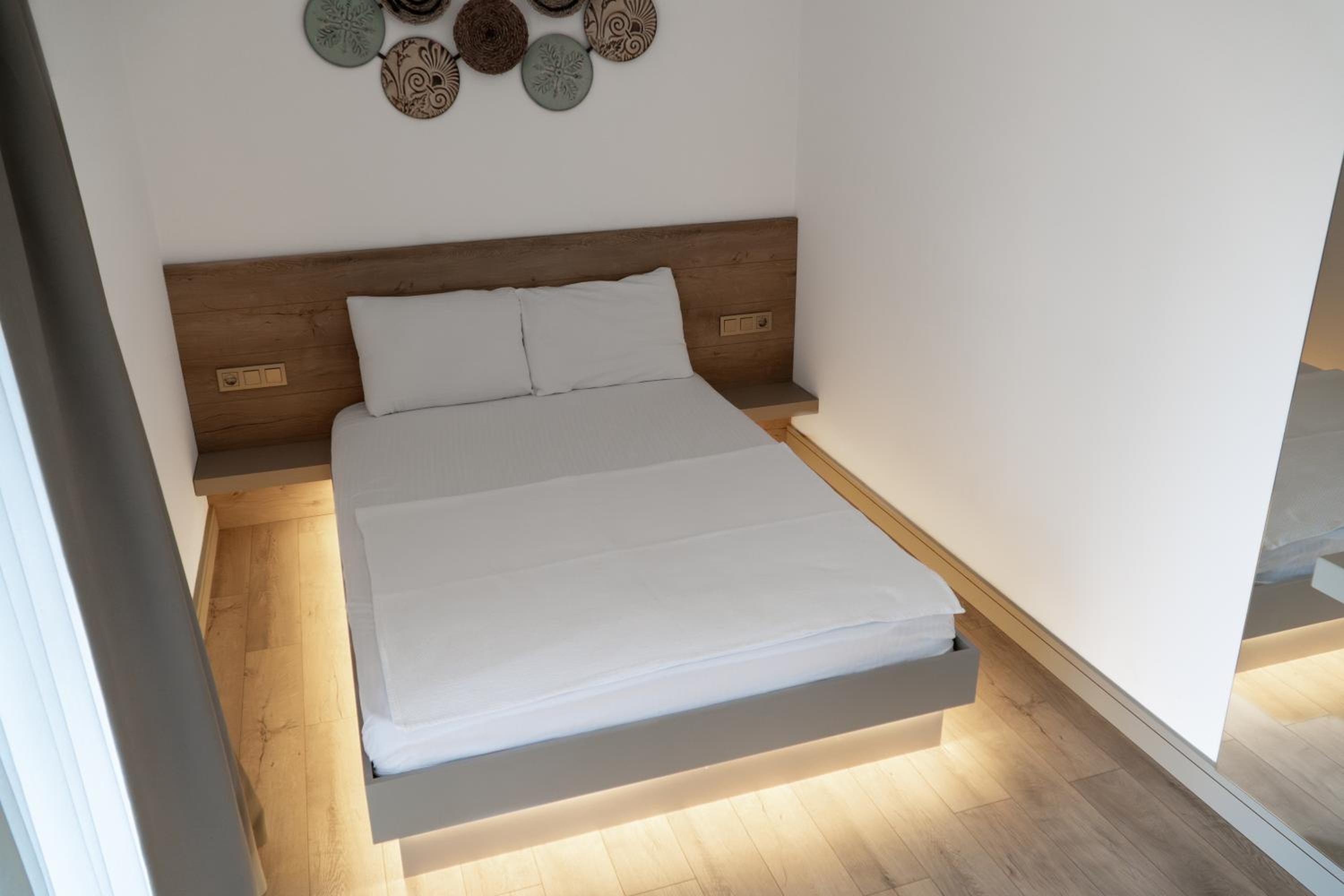 Z-Villas Beach Hotel - Image 82