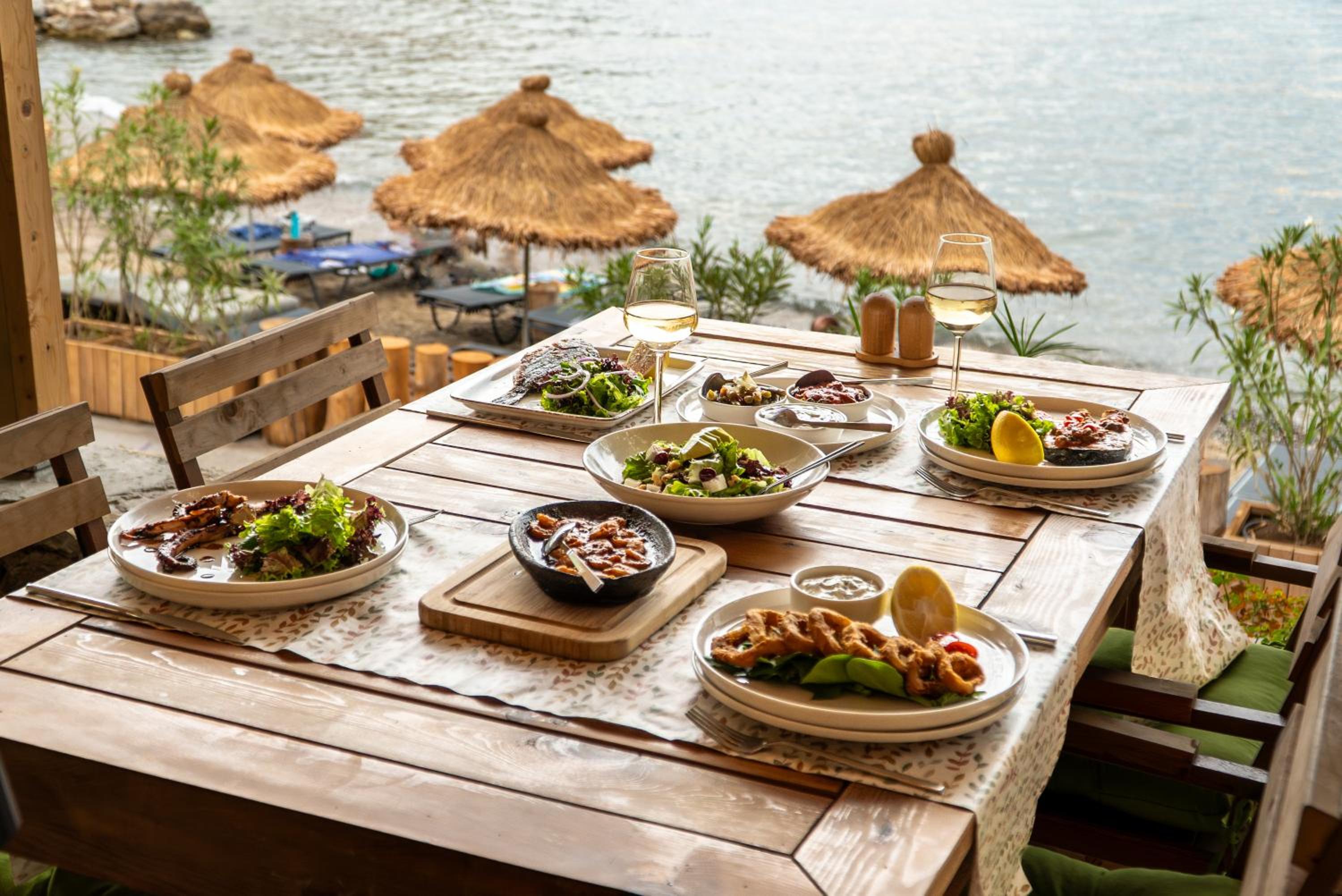 Z-Villas Beach Hotel - Image 95