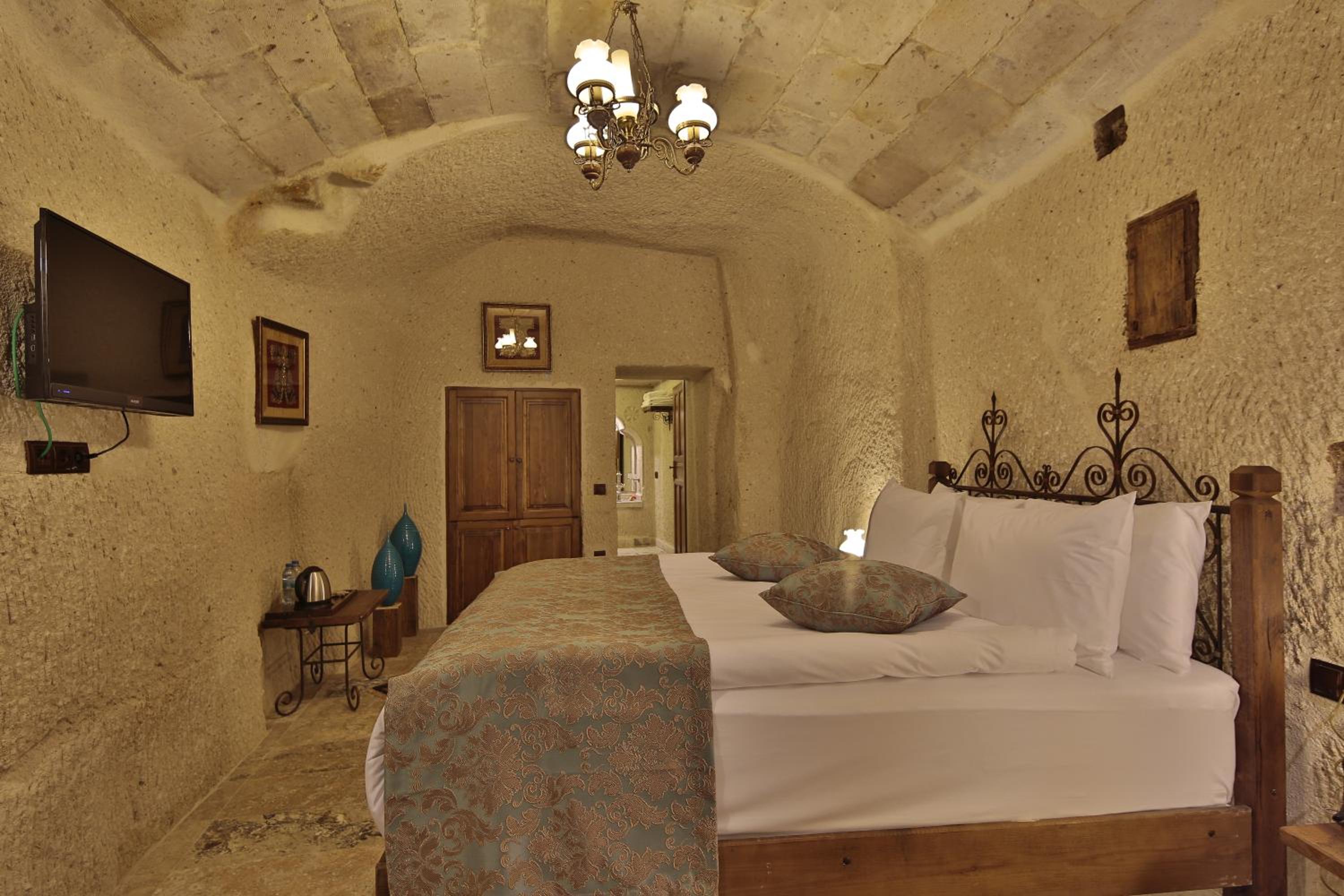 Aren Cave Hotel And Art Gallery - Image 119