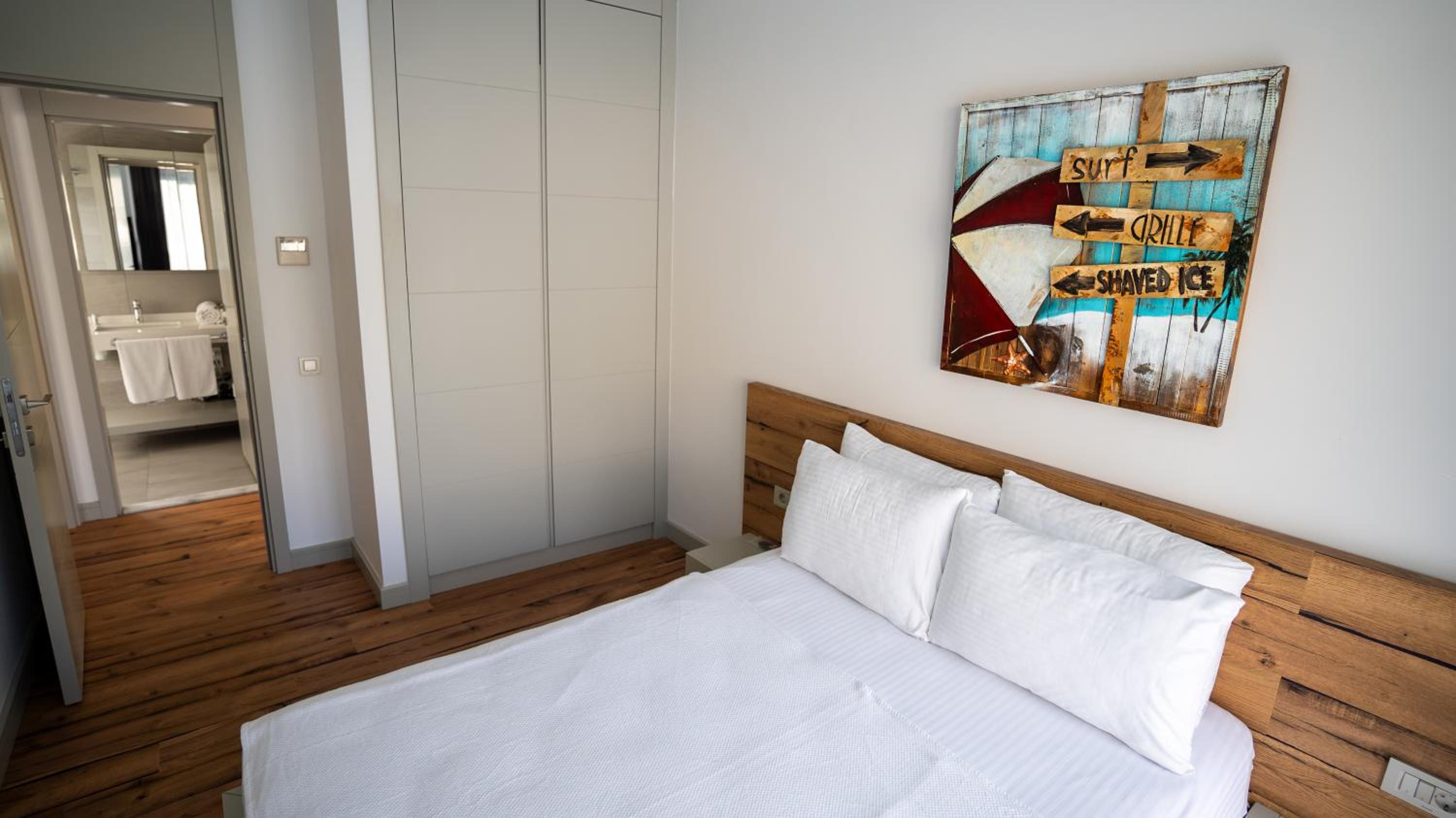 Z-Villas Beach Hotel - Image 133