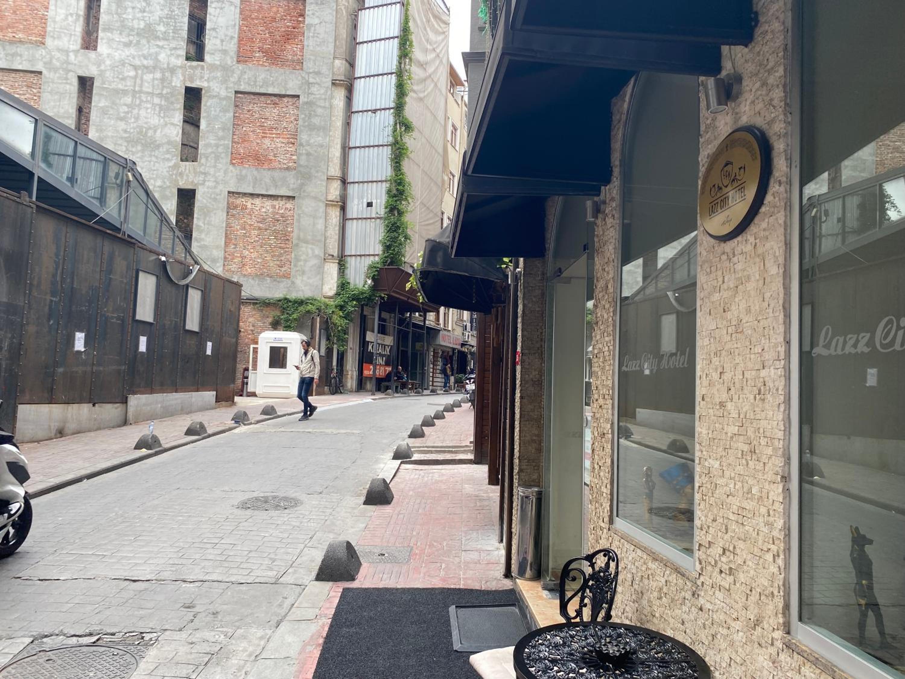 Lazz City Hotel - Image 21