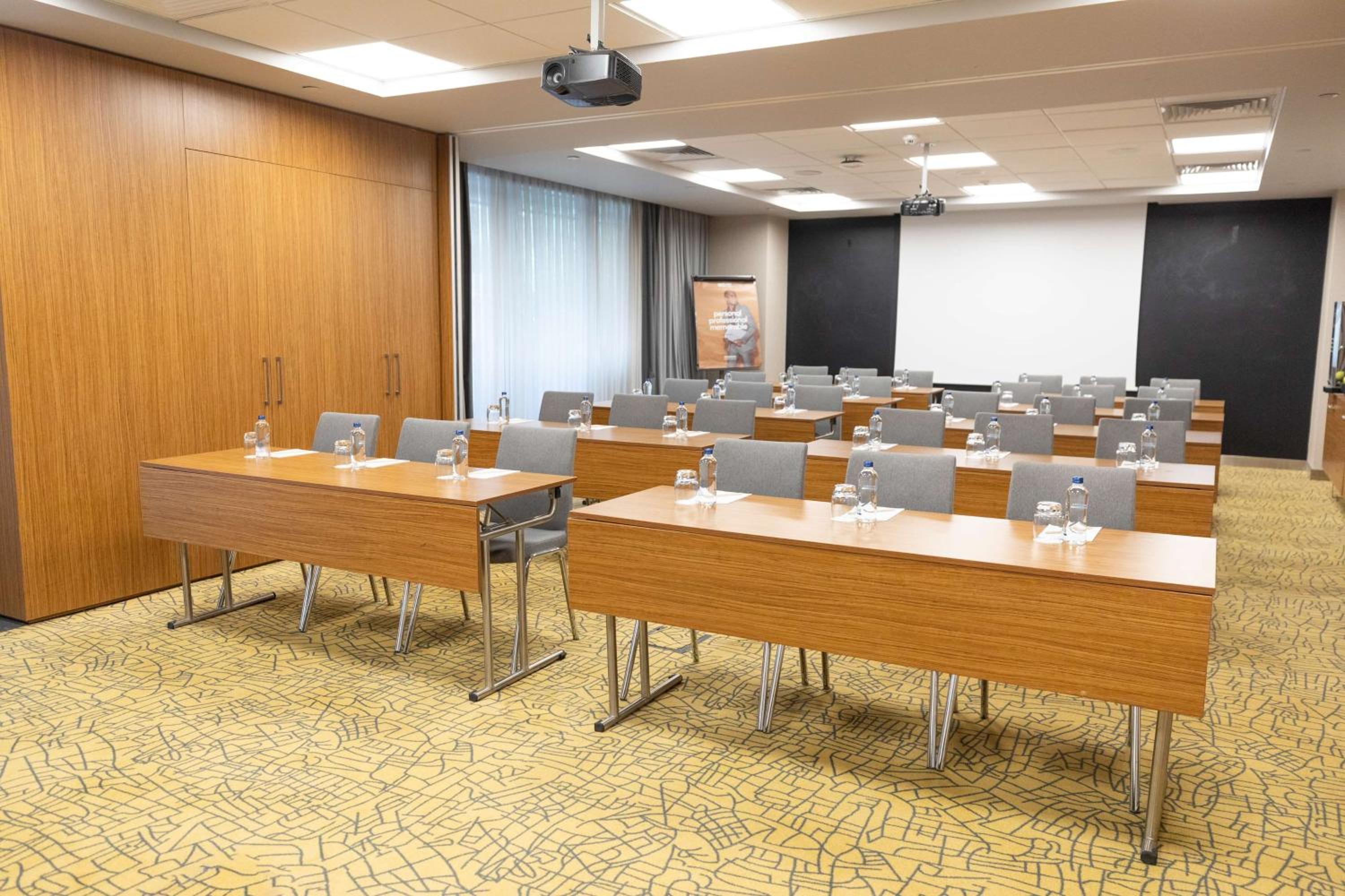 Park Inn by Radisson İstanbul Atasehir - Image 27