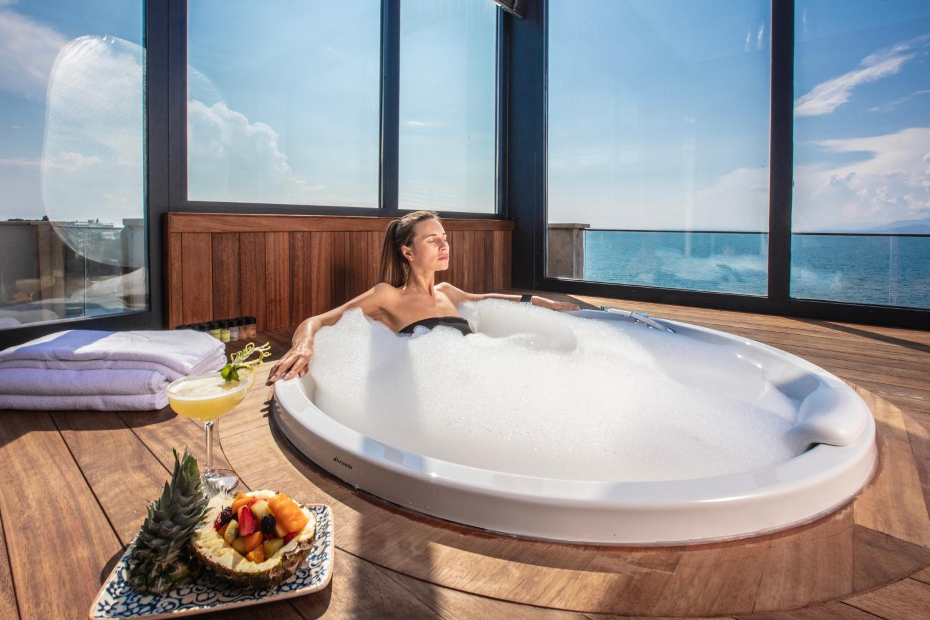 Charisma De Luxe Hotel - Image 121