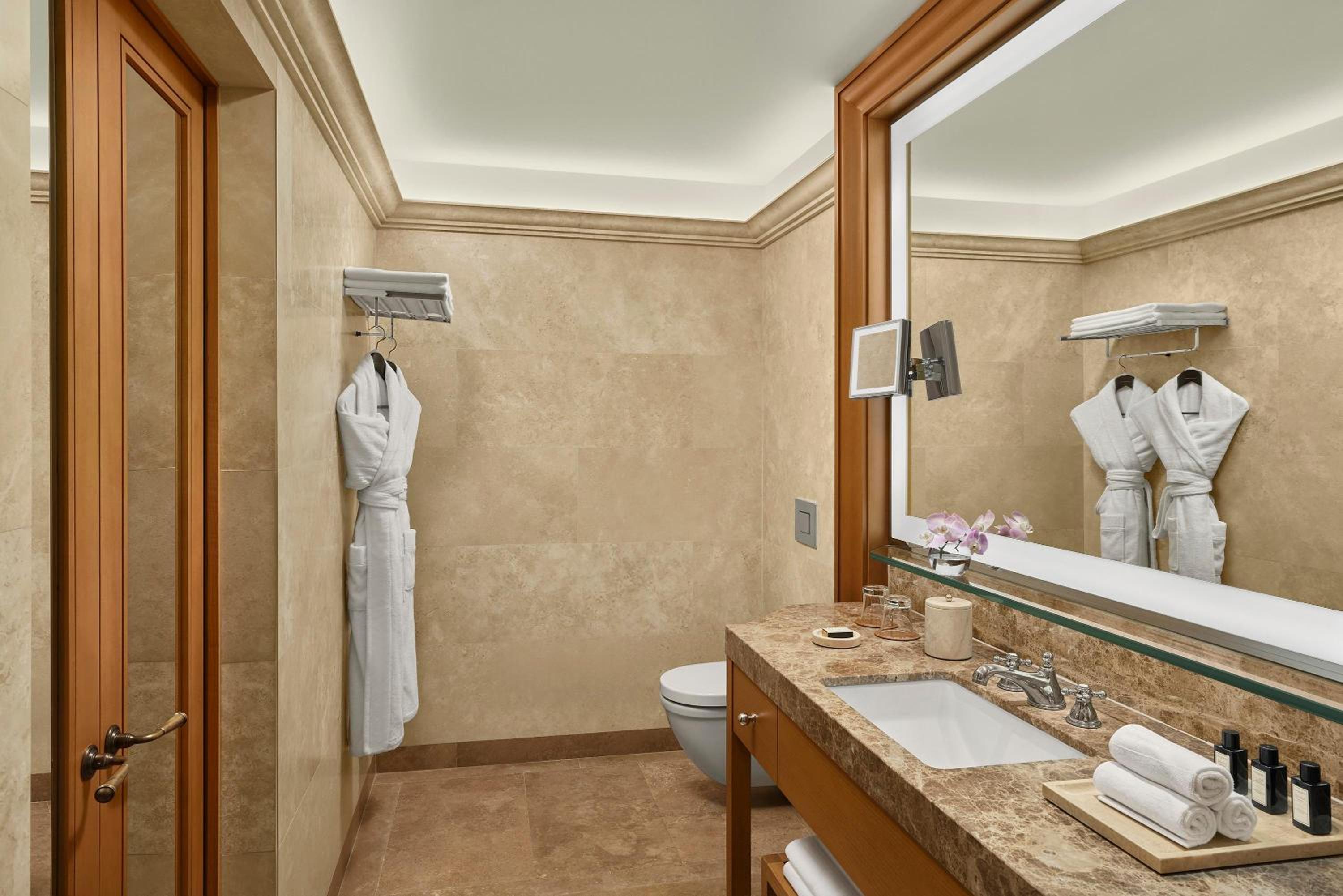 Divan Istanbul - Image 19