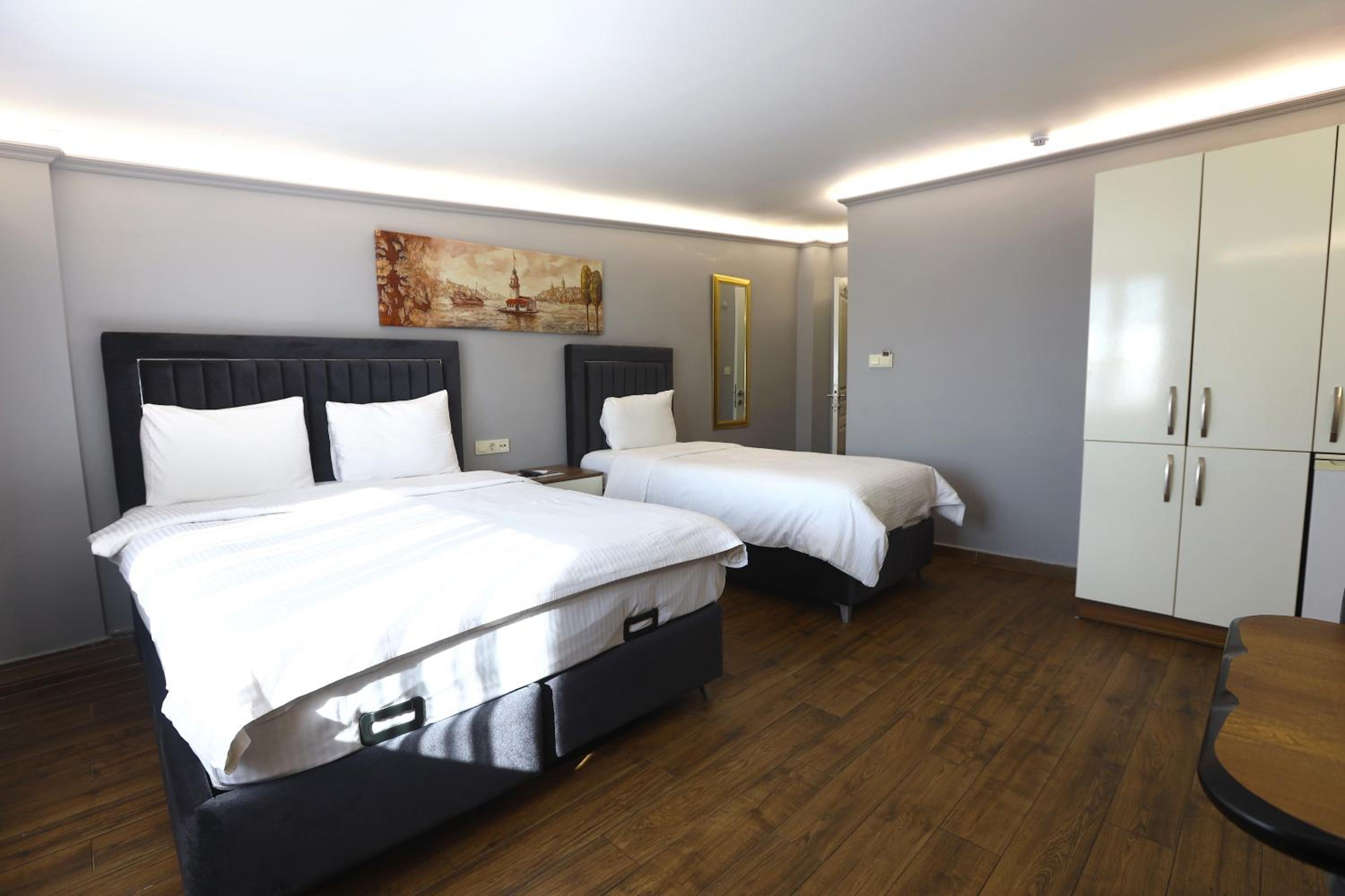 Zendy Suite Otel - Image 19