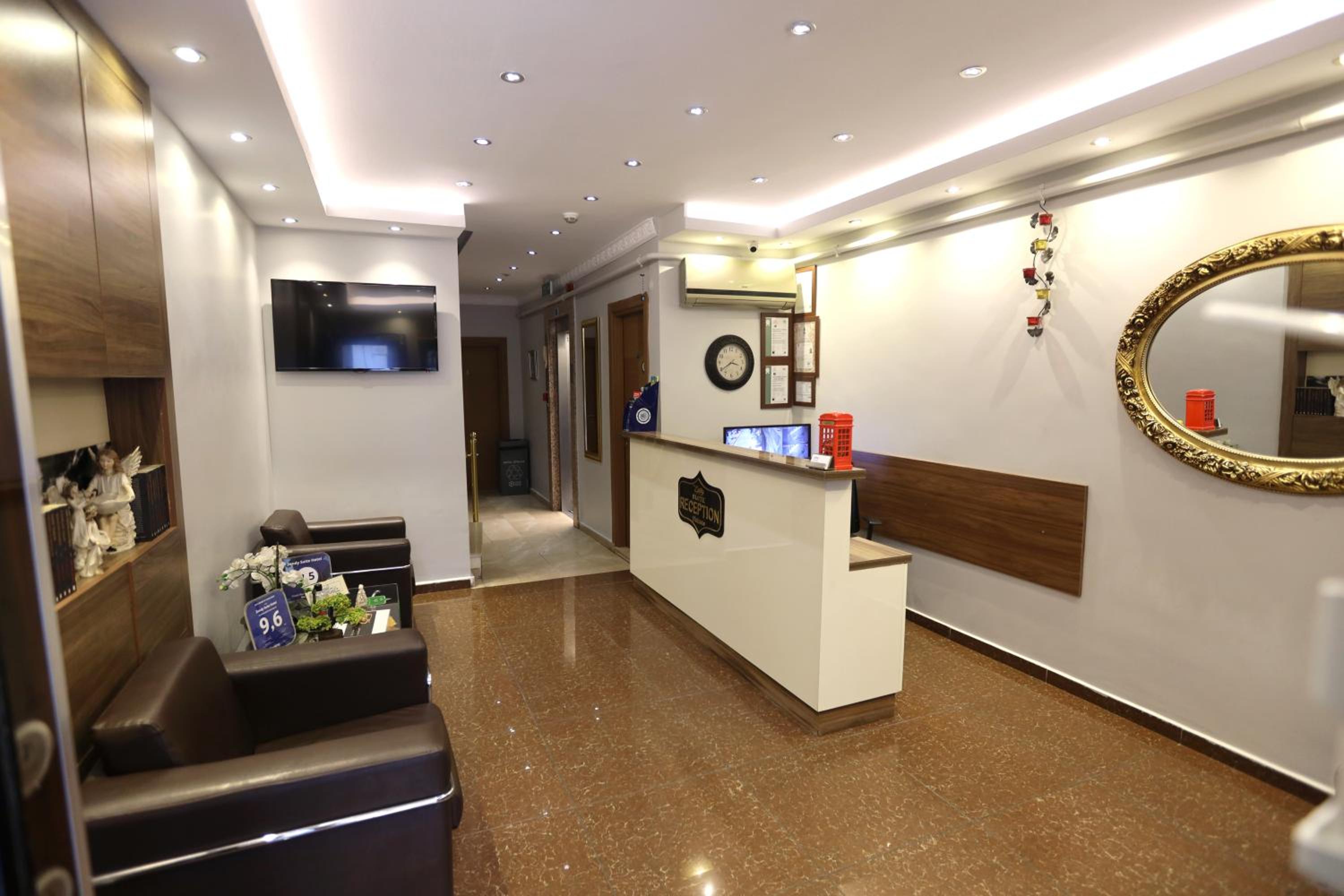 Zendy Suite Otel - Image 22