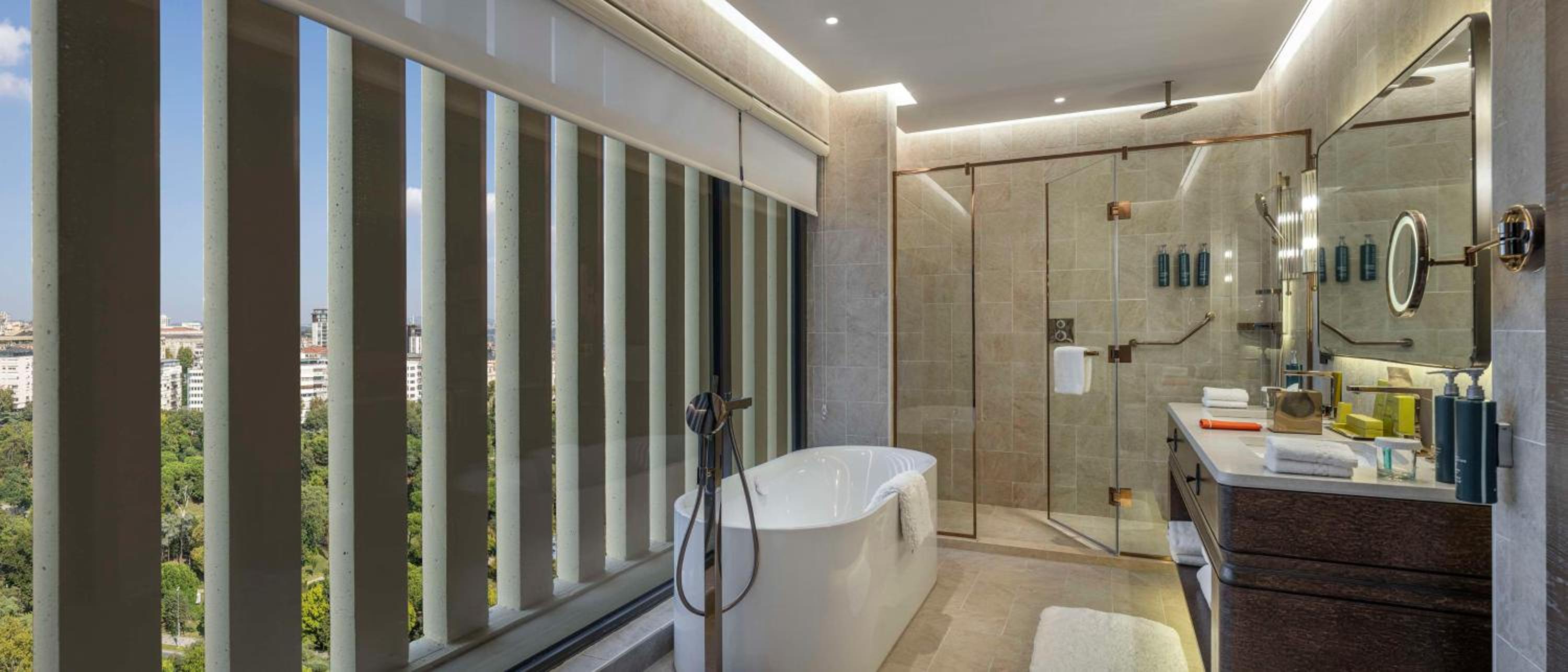 Hilton Istanbul Bosphorus - Image 117