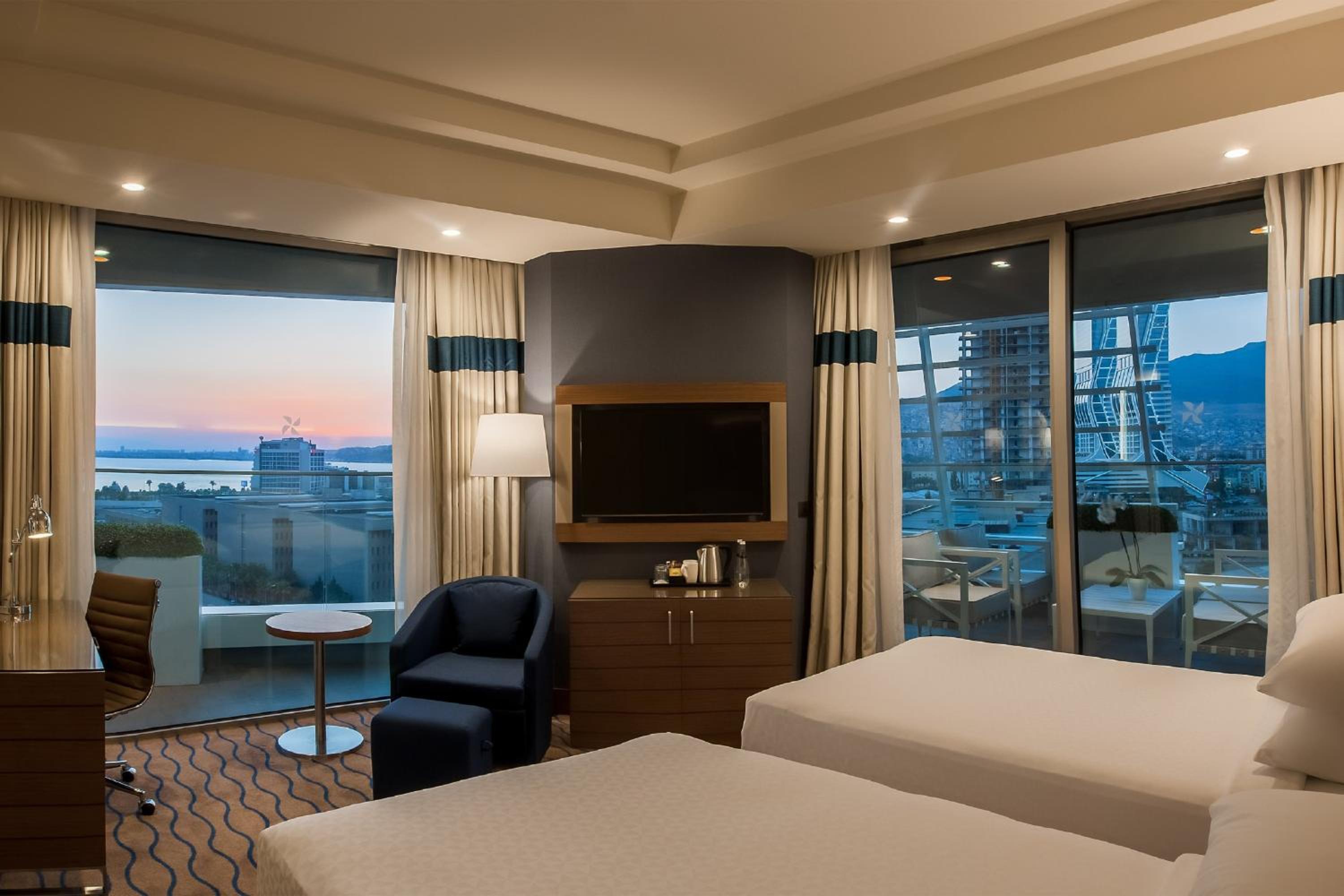 Four Points by Sheraton Izmir - Image 42