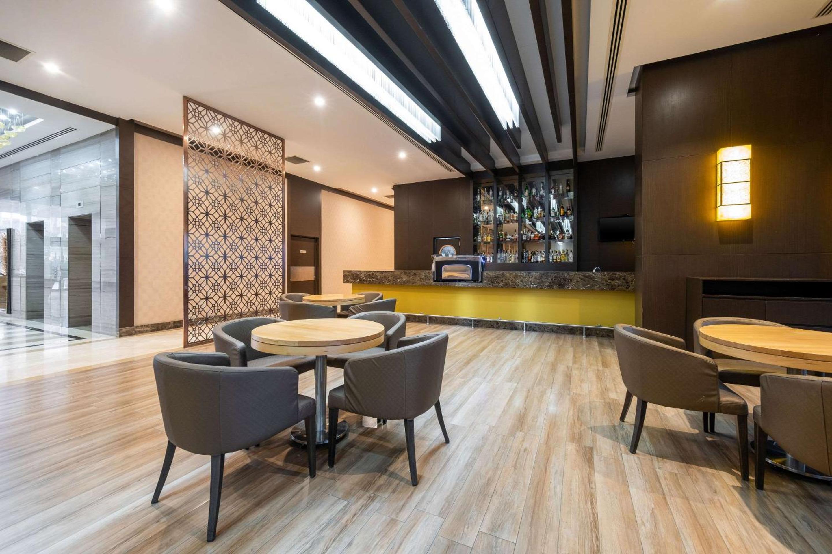 Clarion Otel İstanbul Mahmutbey - Image 14