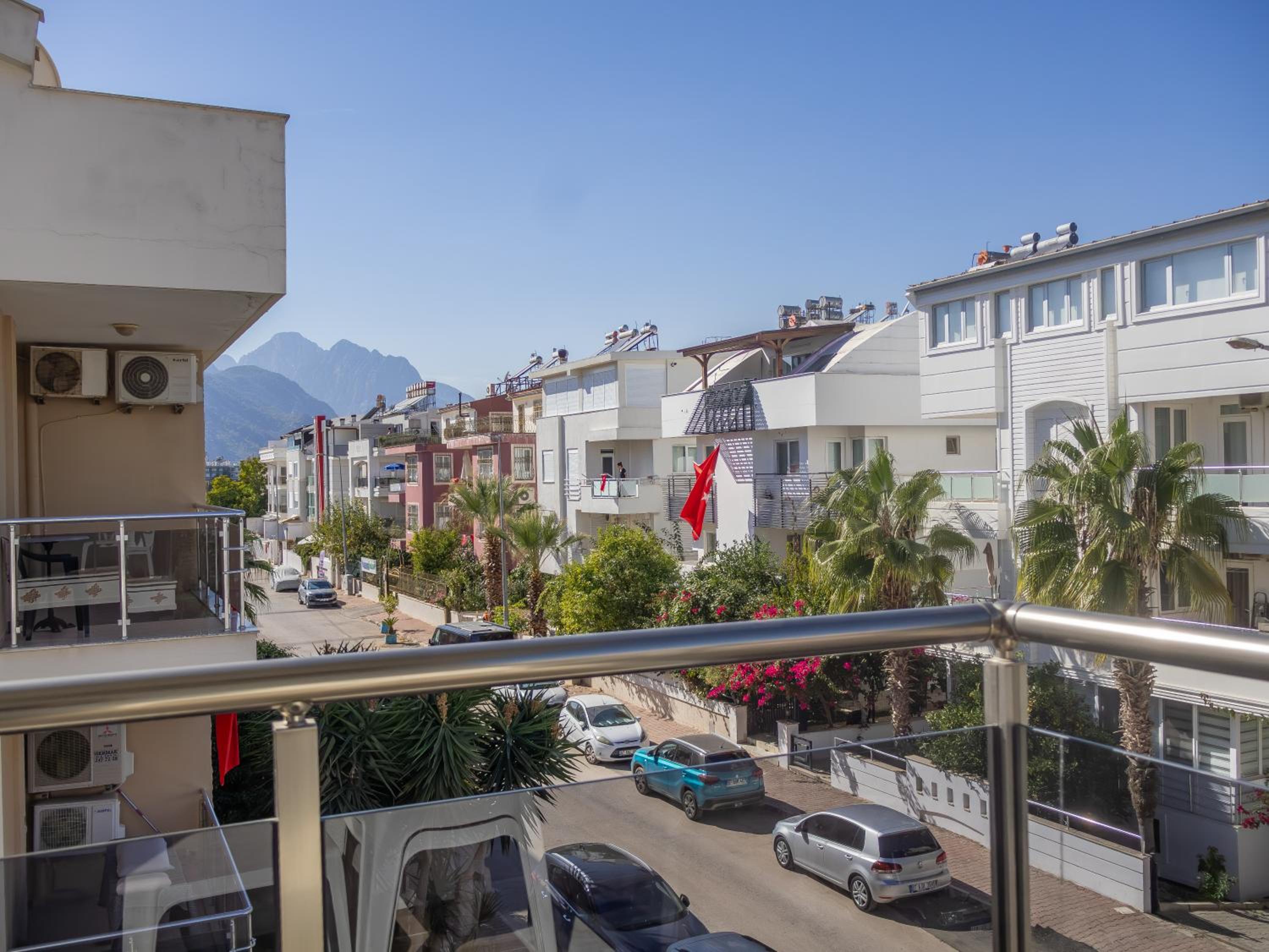Güden-Pearl - Image 175