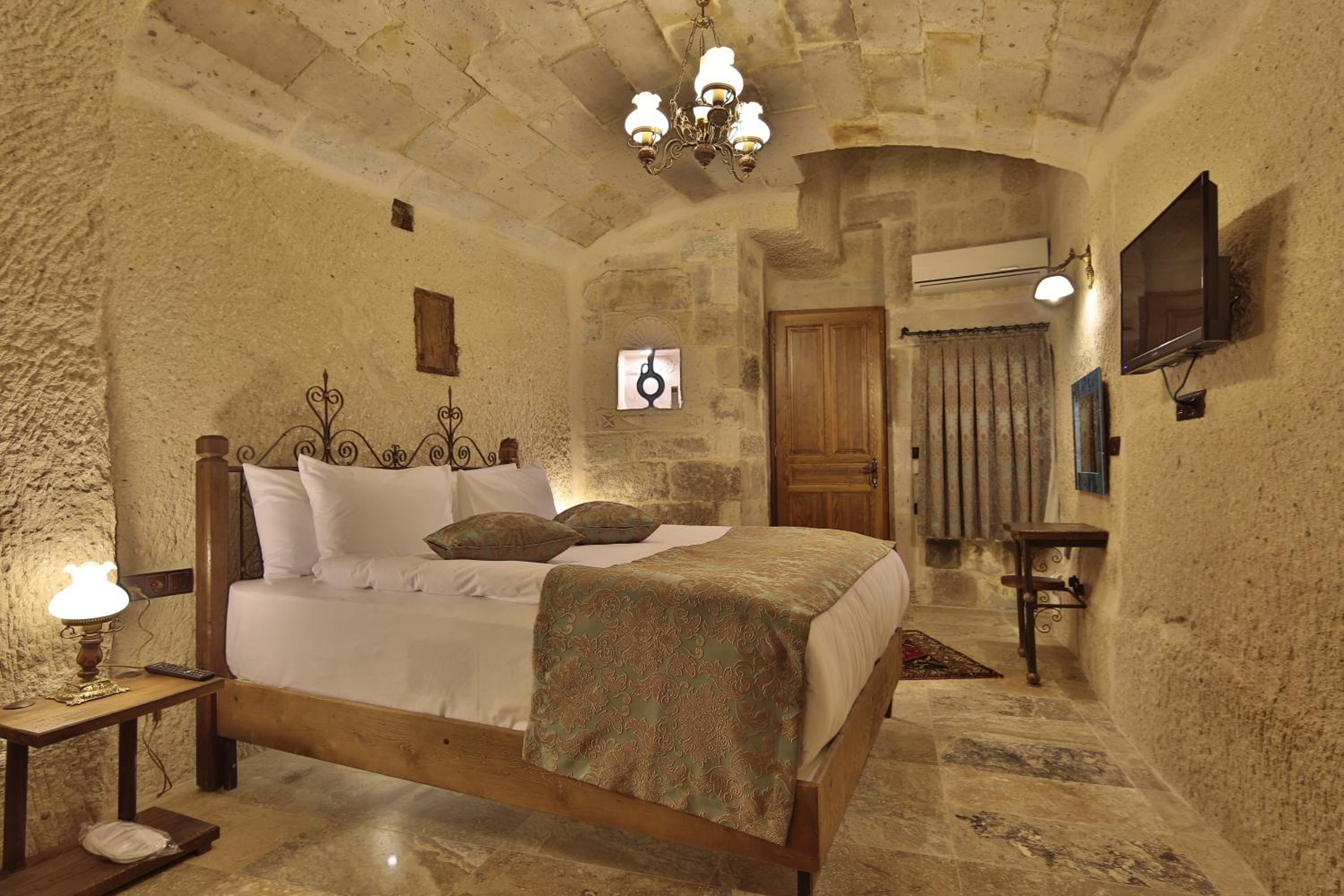 Aren Cave Hotel And Art Gallery - Image 115