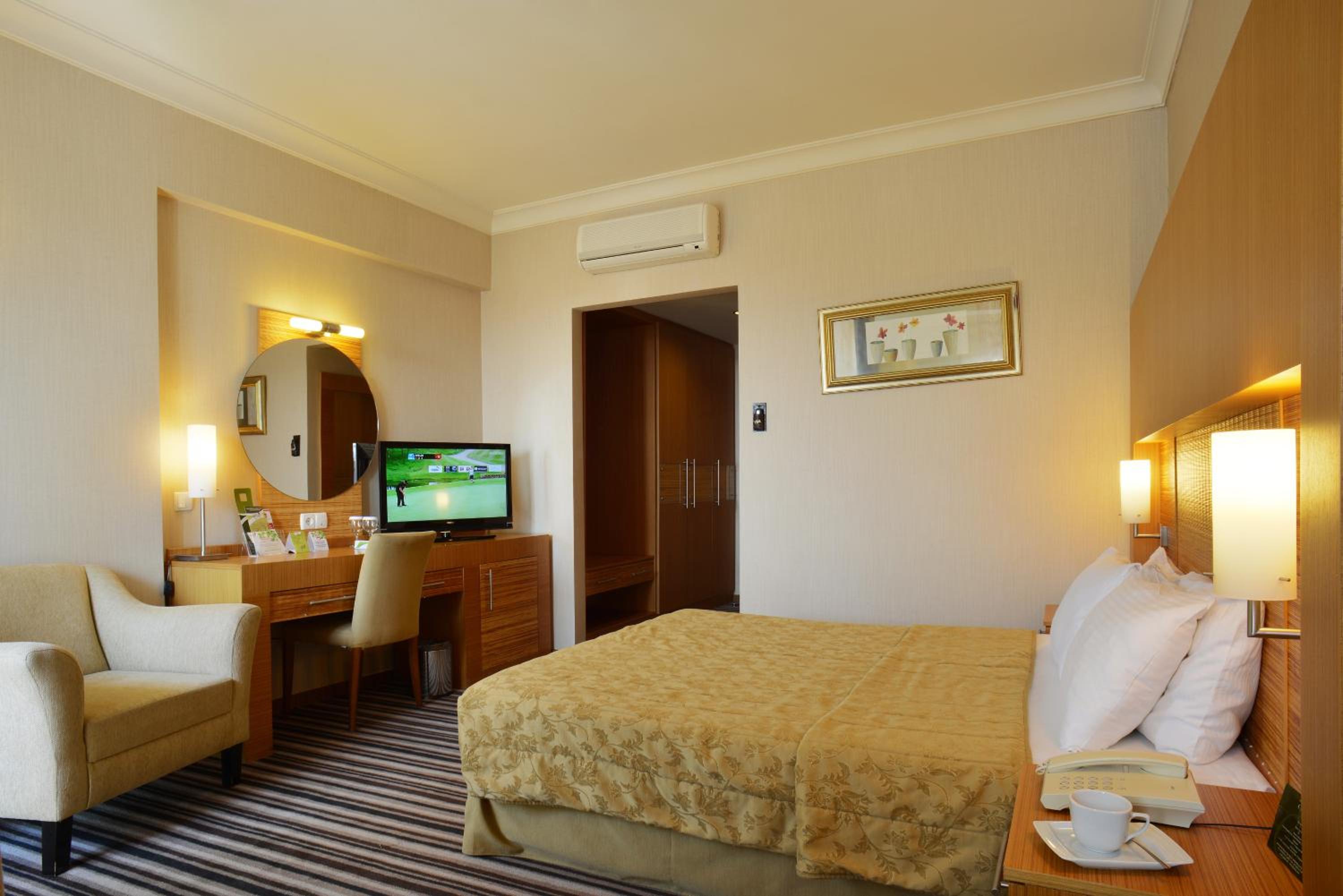 Grand Cettia Hotel - Image 65