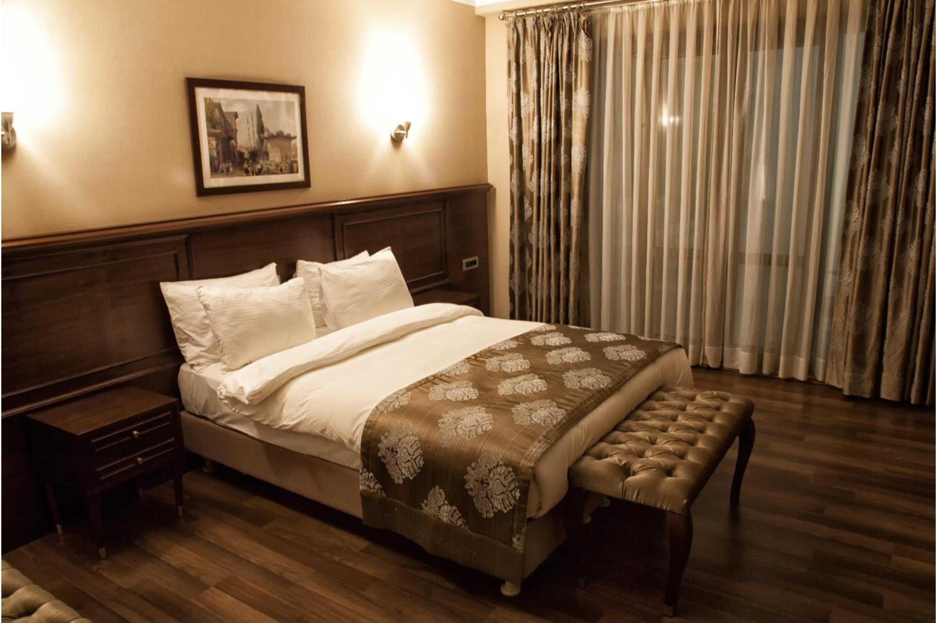 Crestium Taksim Prive & Spa - Image 5