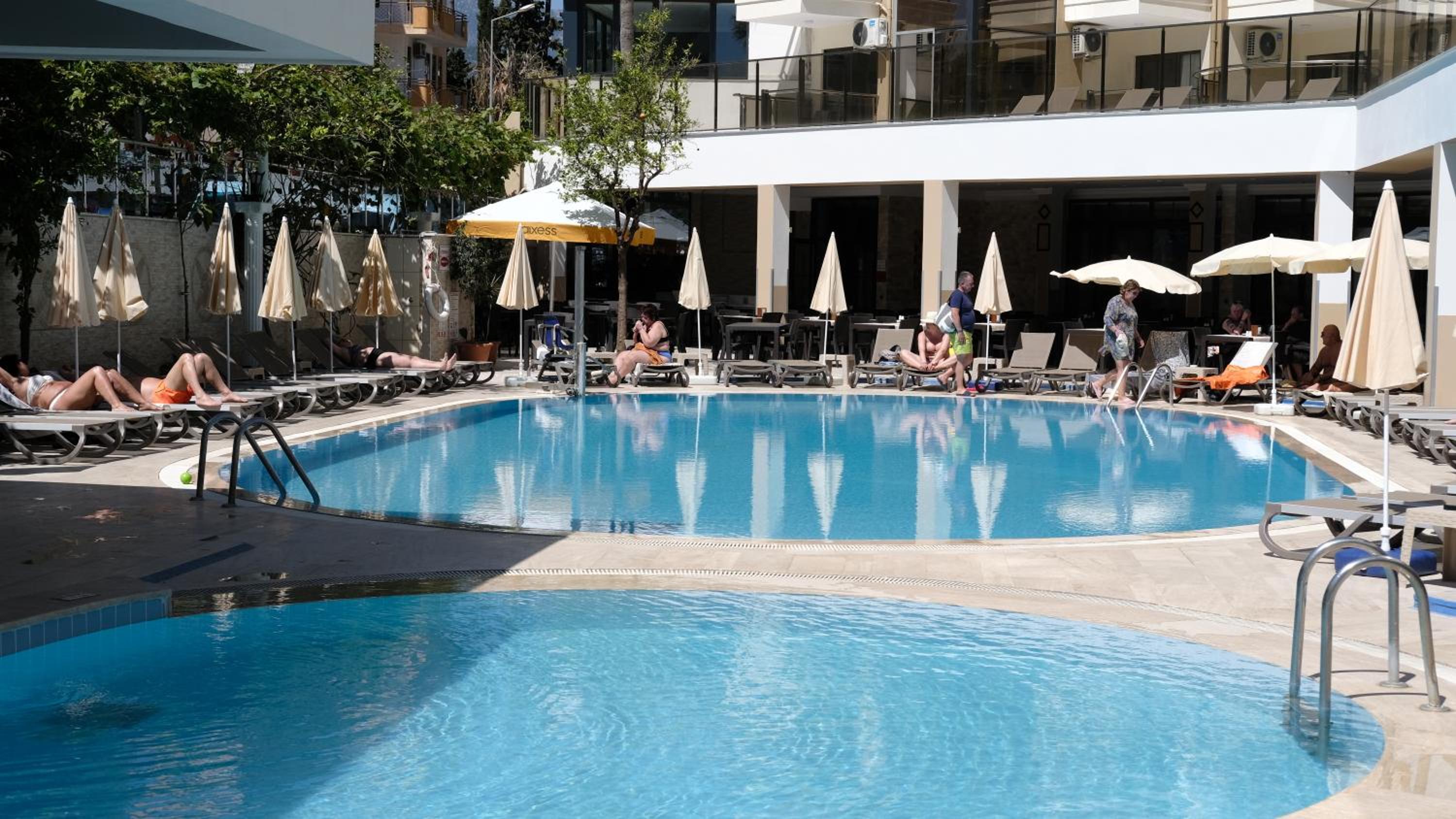 Monte Carlo Hotel - Image 18