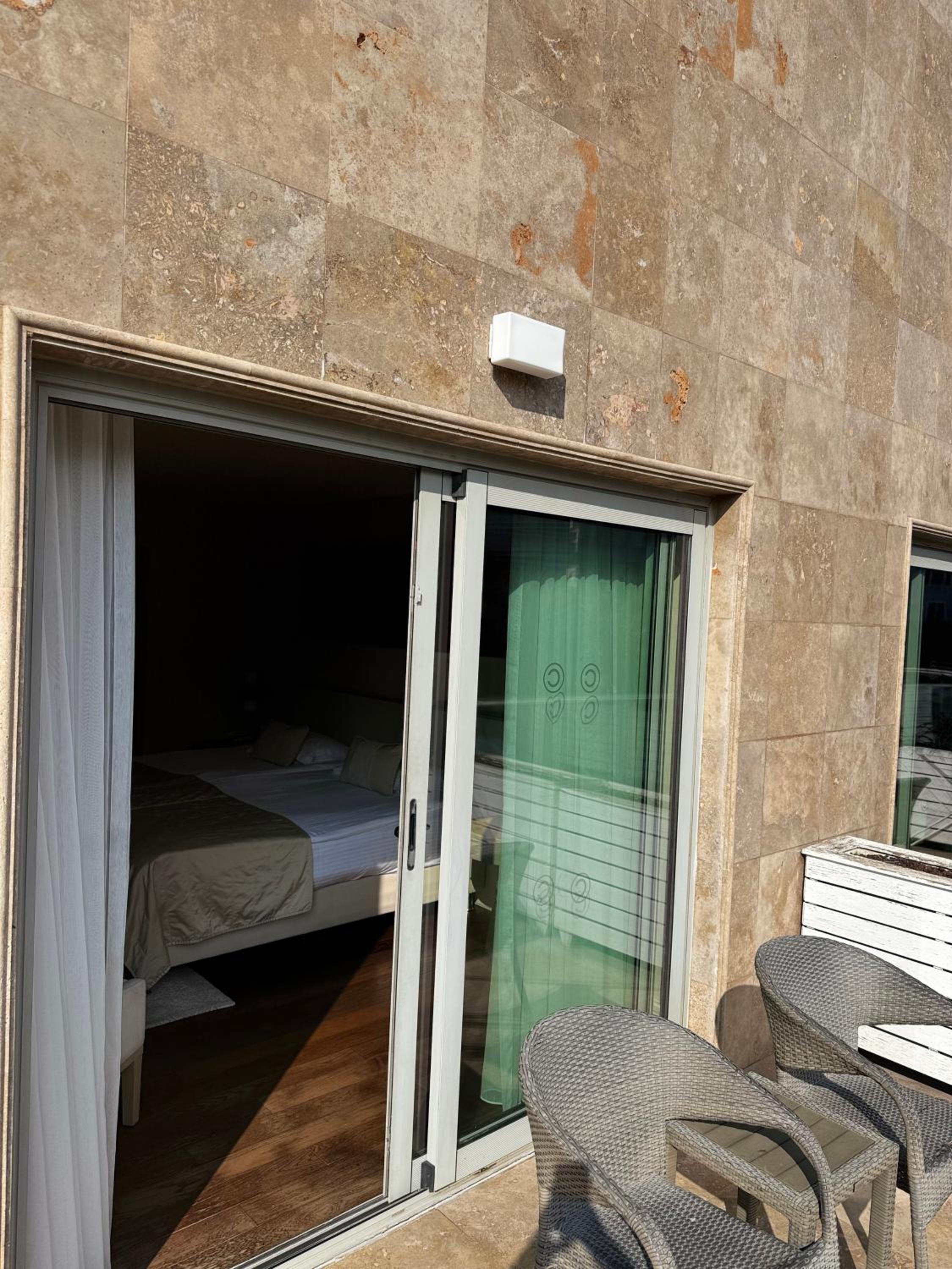 Charisma De Luxe Hotel - Image 22
