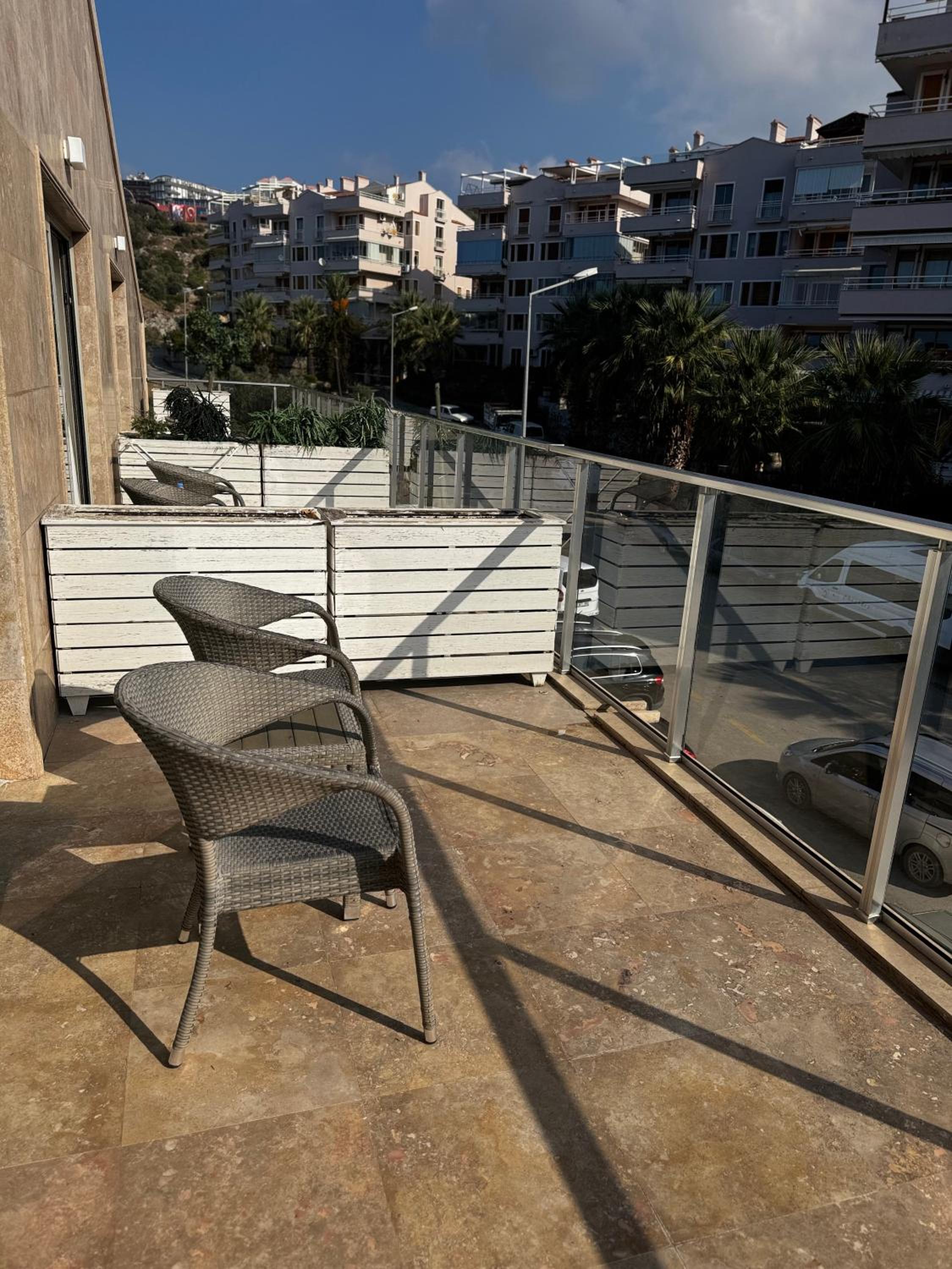 Charisma De Luxe Hotel - Image 26