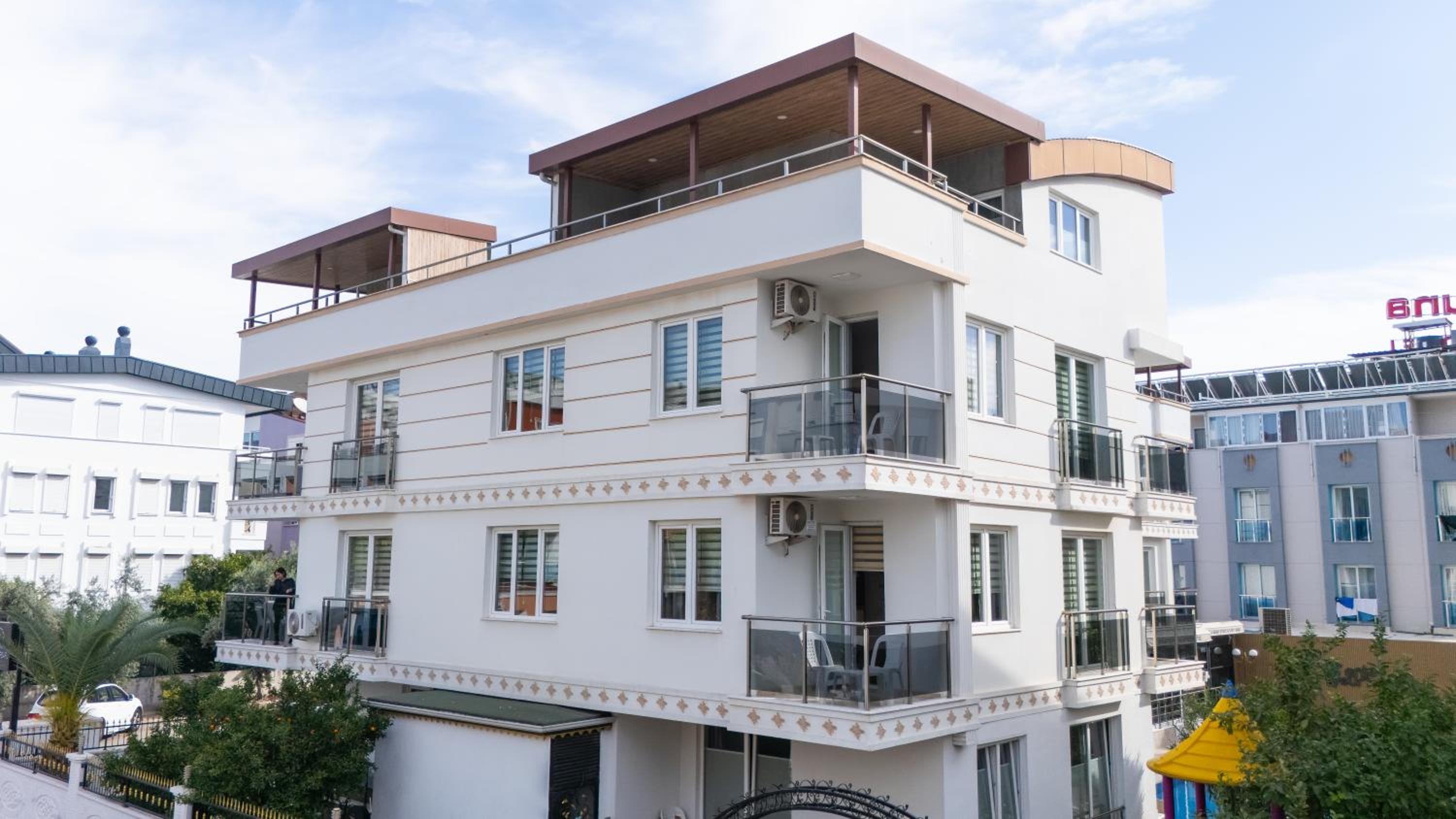 Güden-Pearl - Image 191