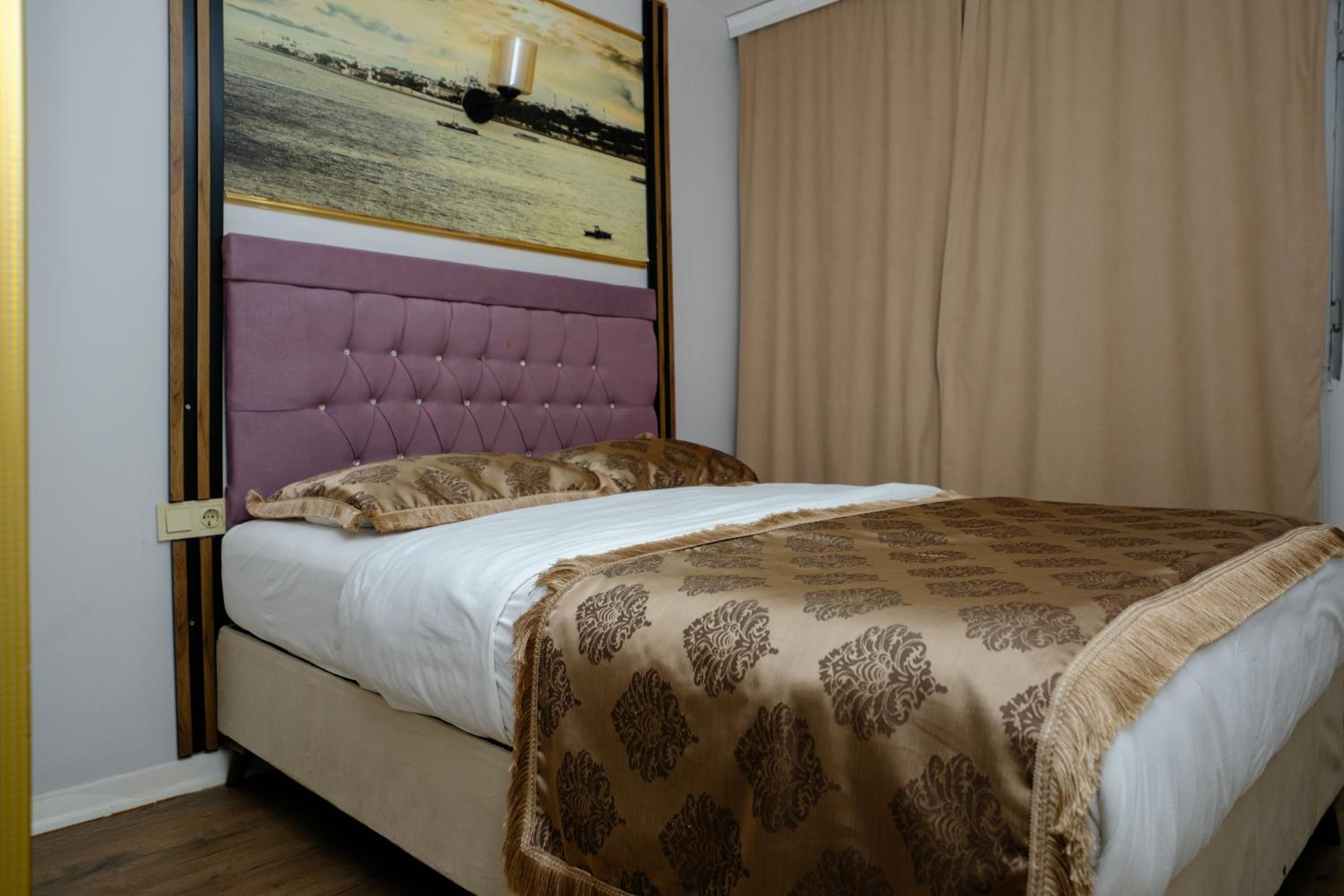 SENYOR GARDEN HOTEL - Image 55