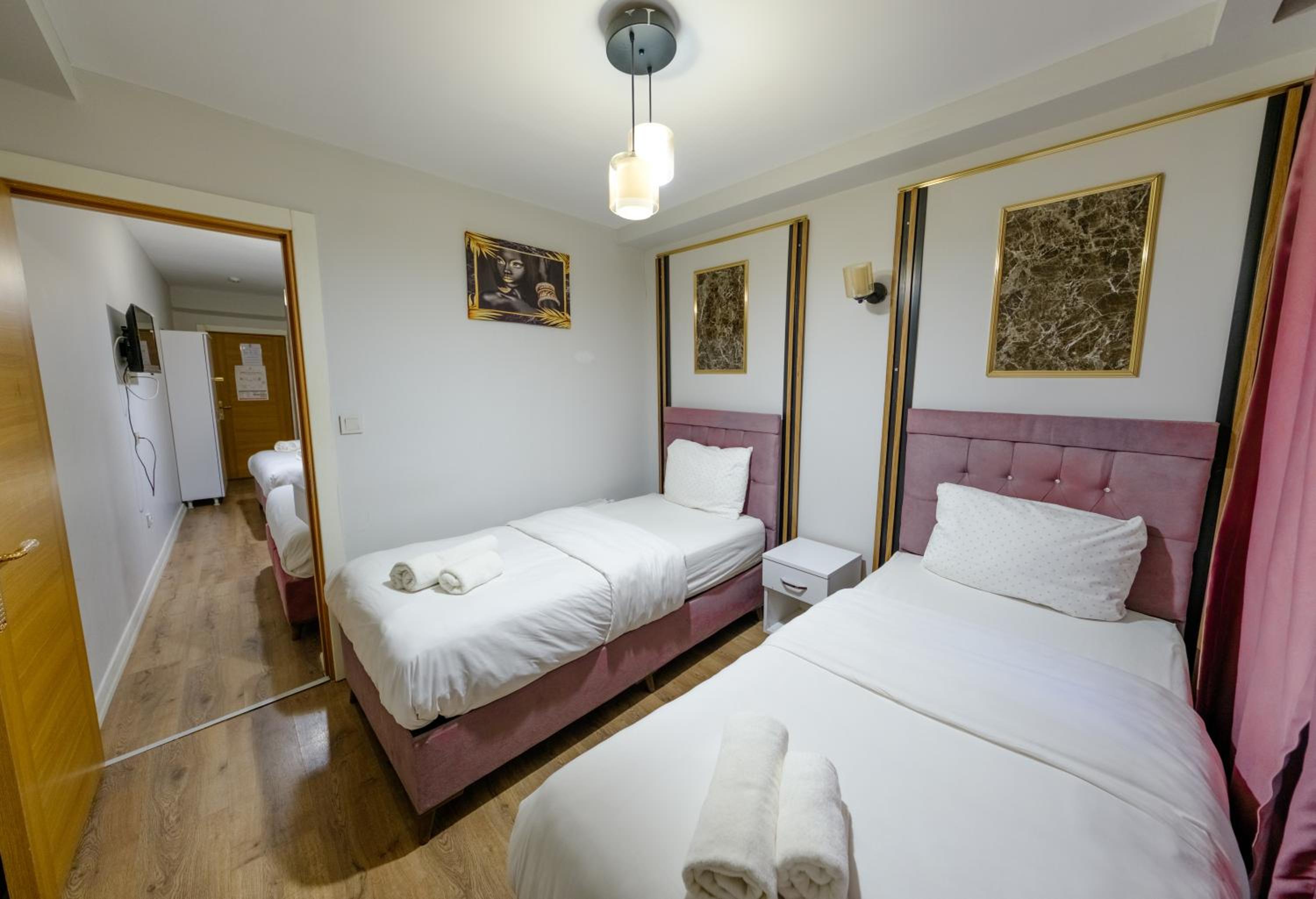 SENYOR GARDEN HOTEL - Image 142