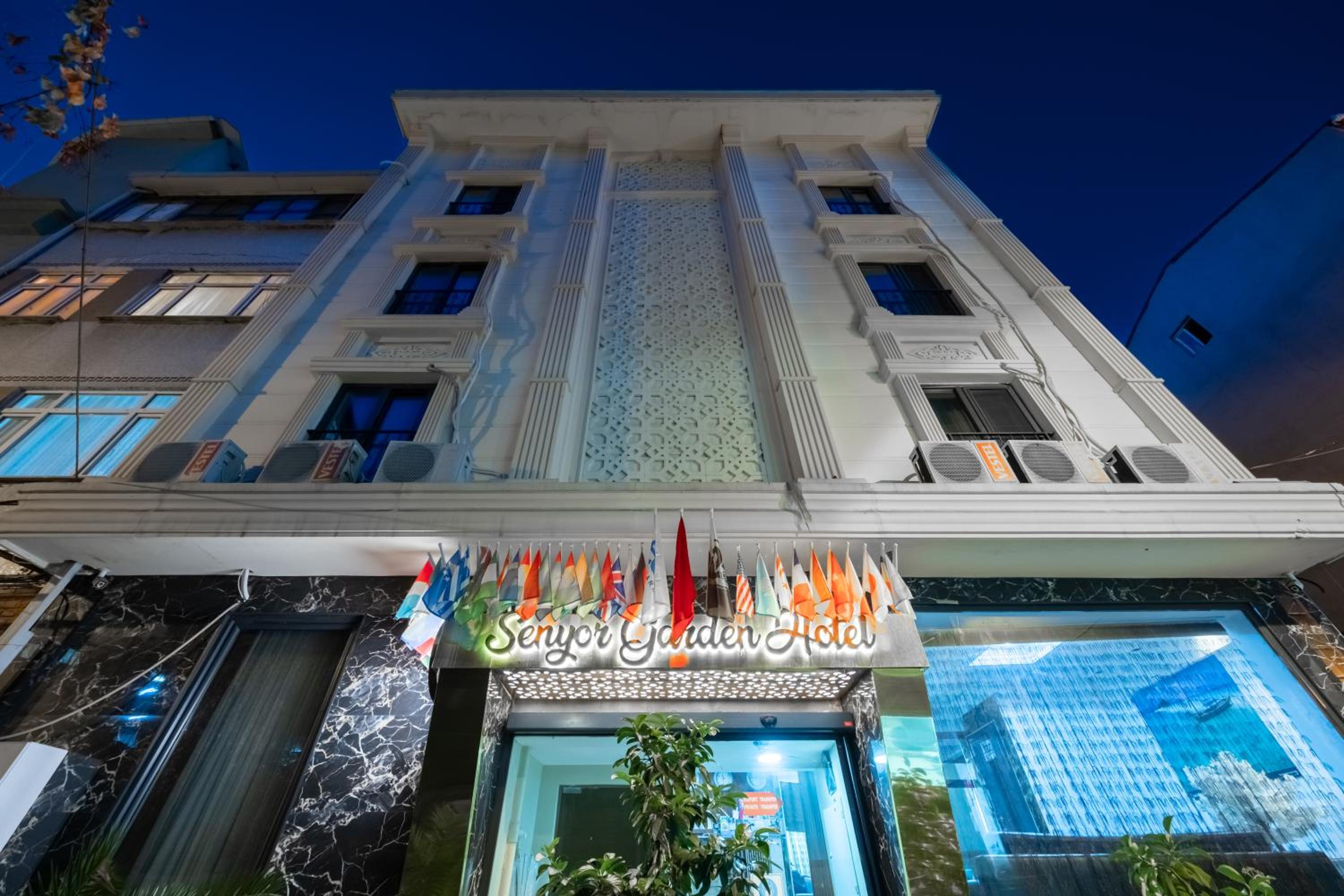 SENYOR GARDEN HOTEL - Image 40