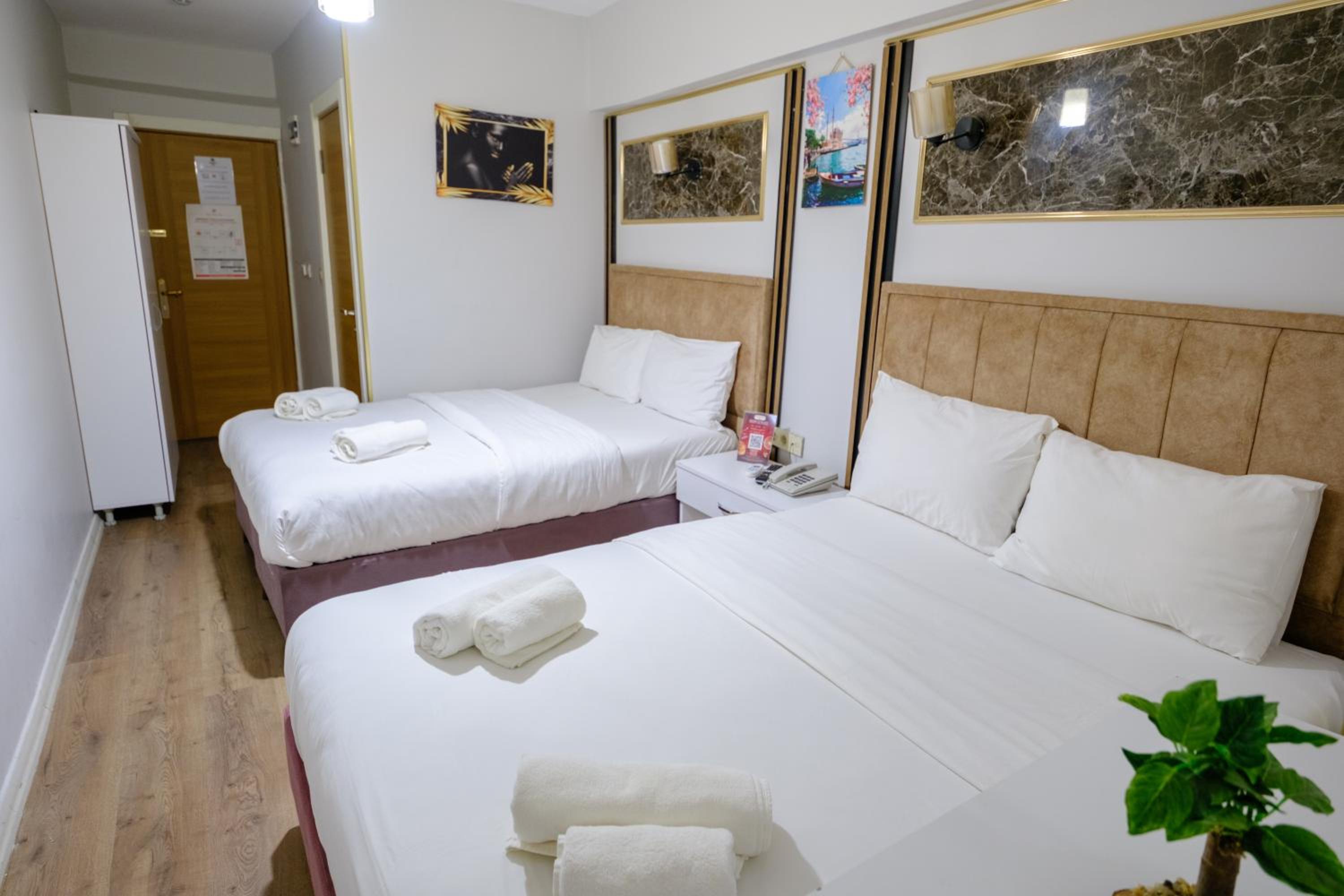 SENYOR GARDEN HOTEL - Image 39