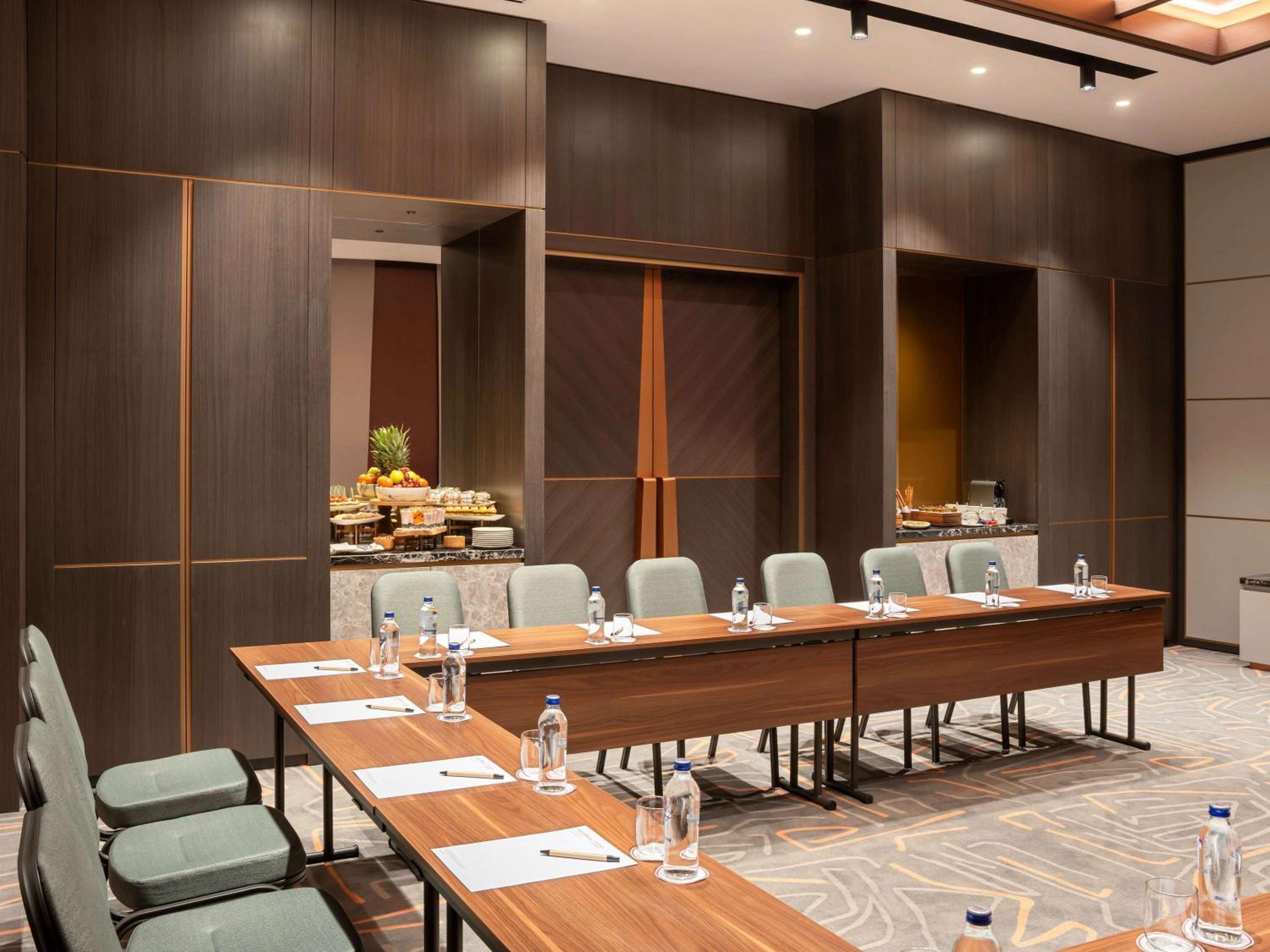 Mövenpick Hotel Istanbul Marmara Sea - Image 13