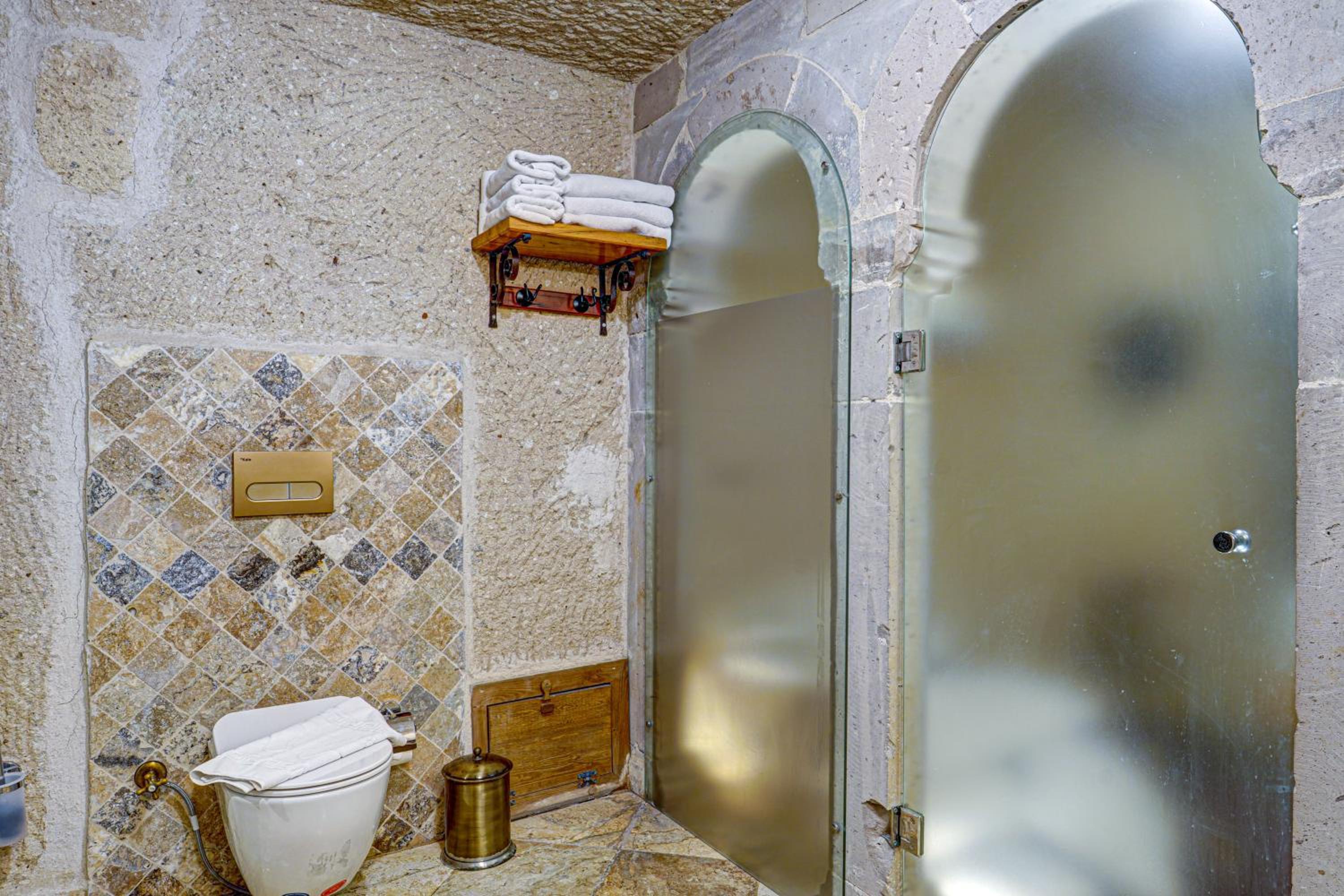 Aren Cave Hotel And Art Gallery - Image 10
