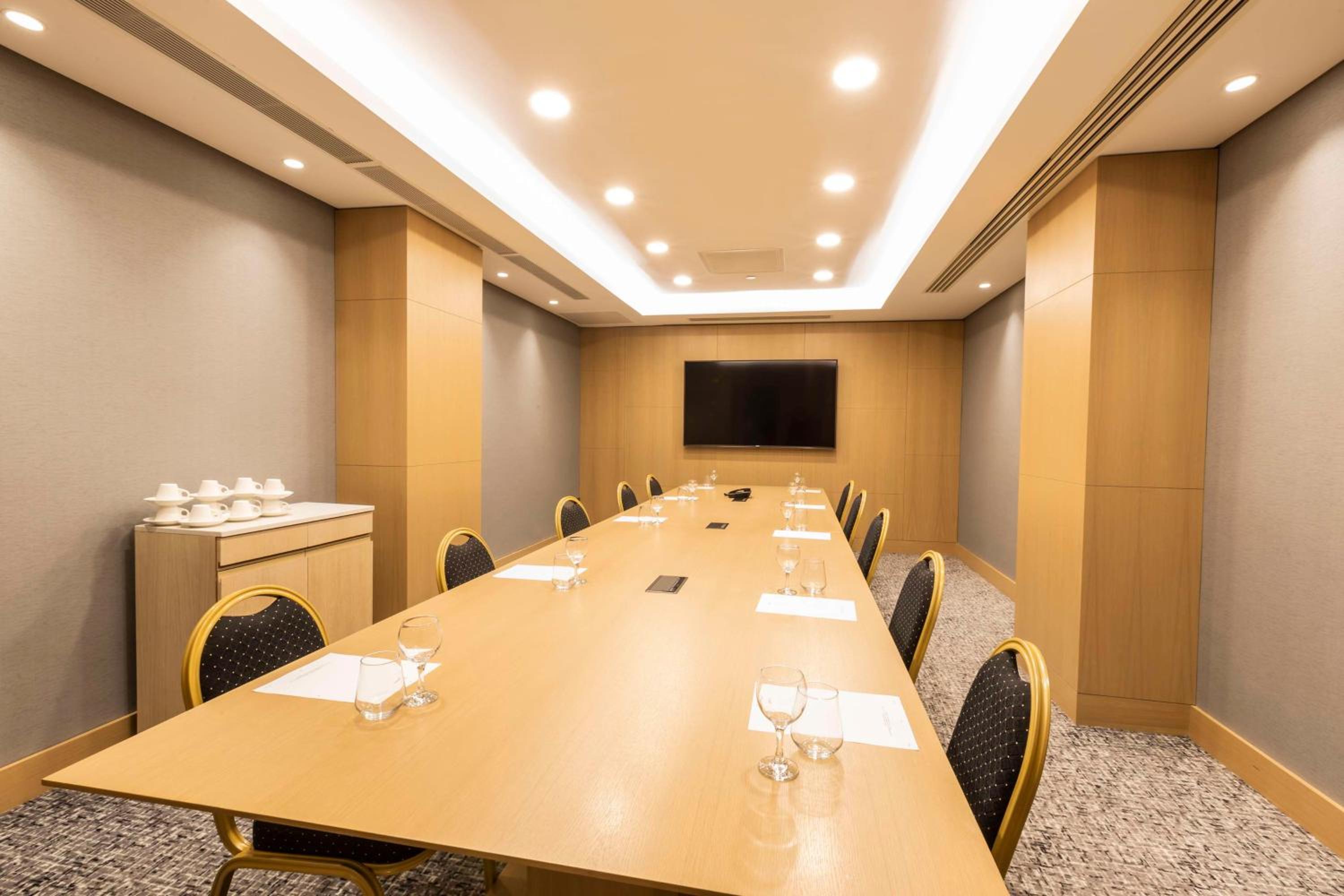 Radisson Otel İstanbul Harbiye - Image 30