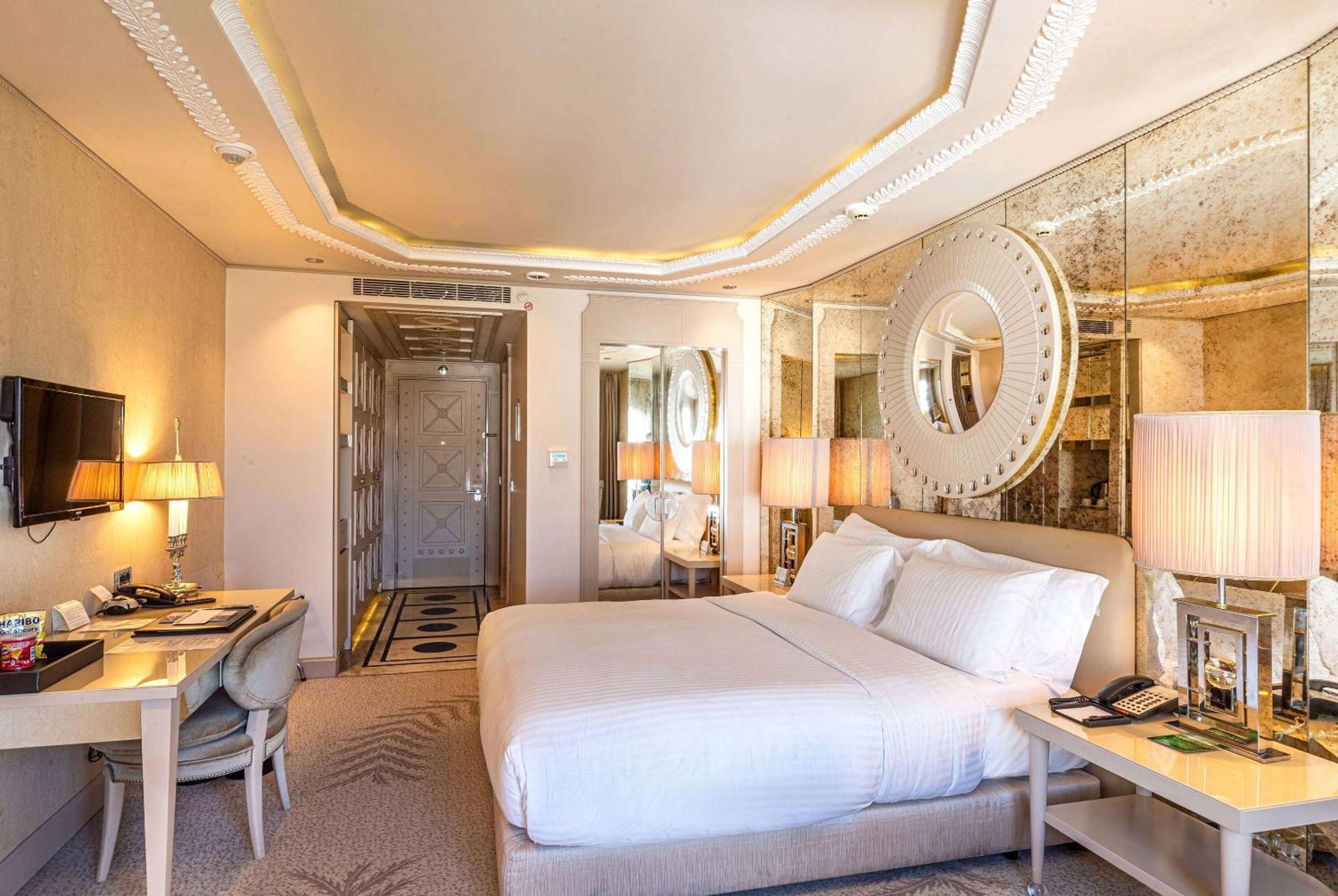 Wyndham Grand Istanbul Kalamış Marina Hotel - Image 33