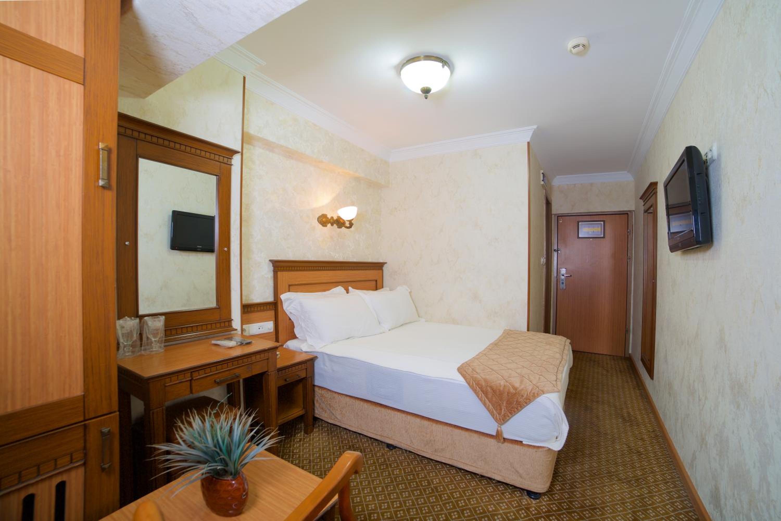 Grand Unal Otel - Image 44