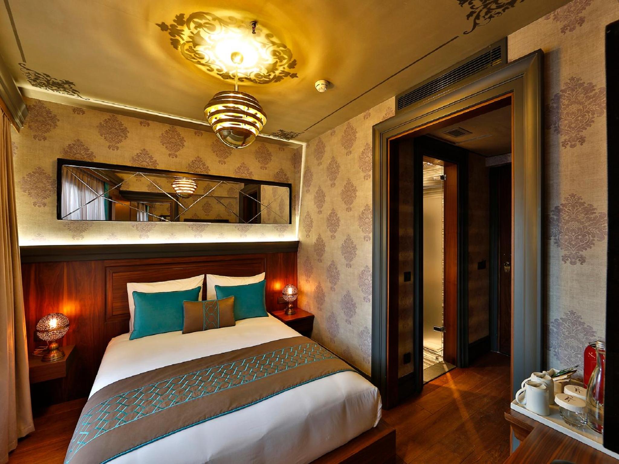 Sanat Boutique Otel Pera - Image 13