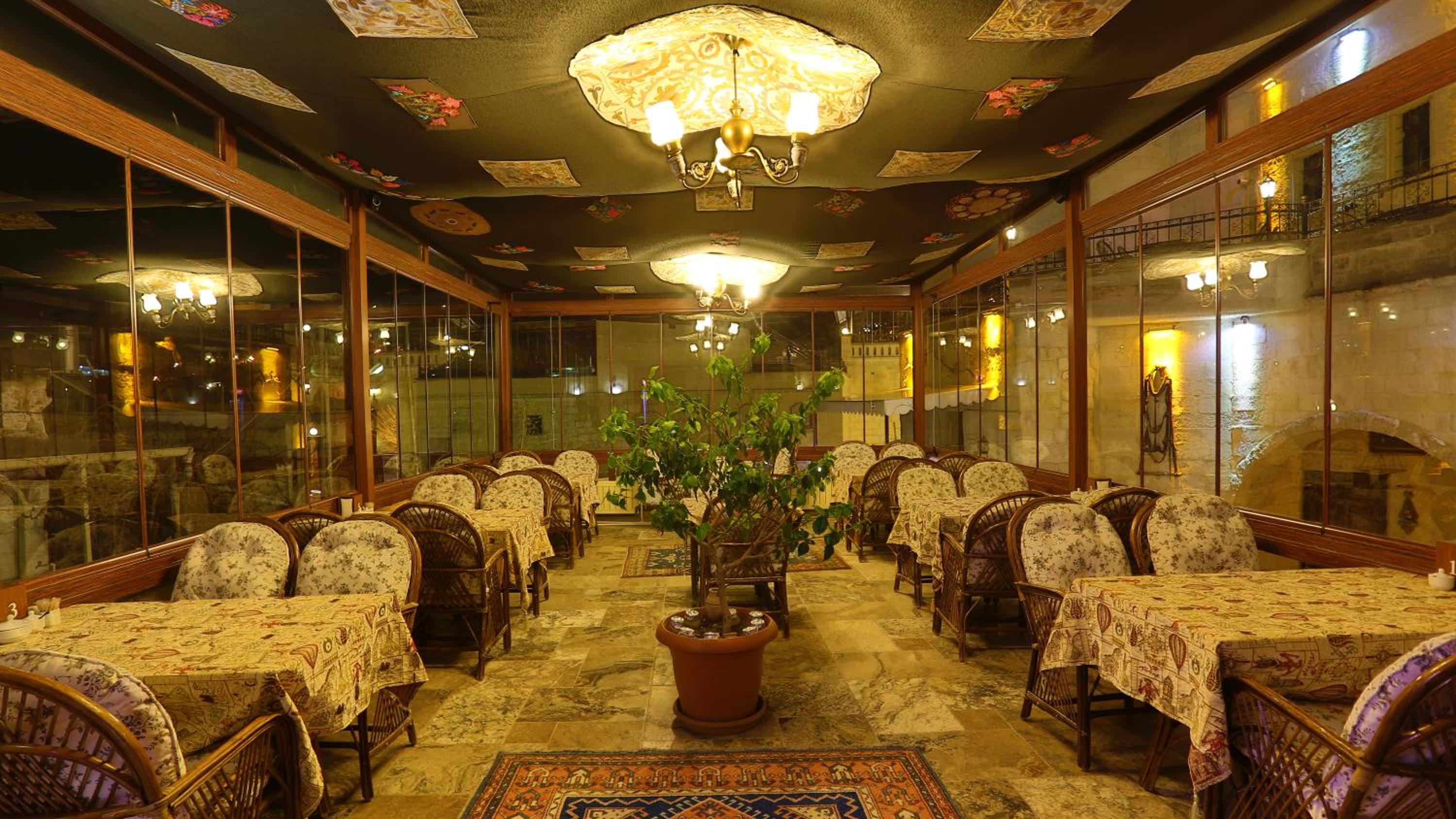Hidden Cave Hotel - Image 17