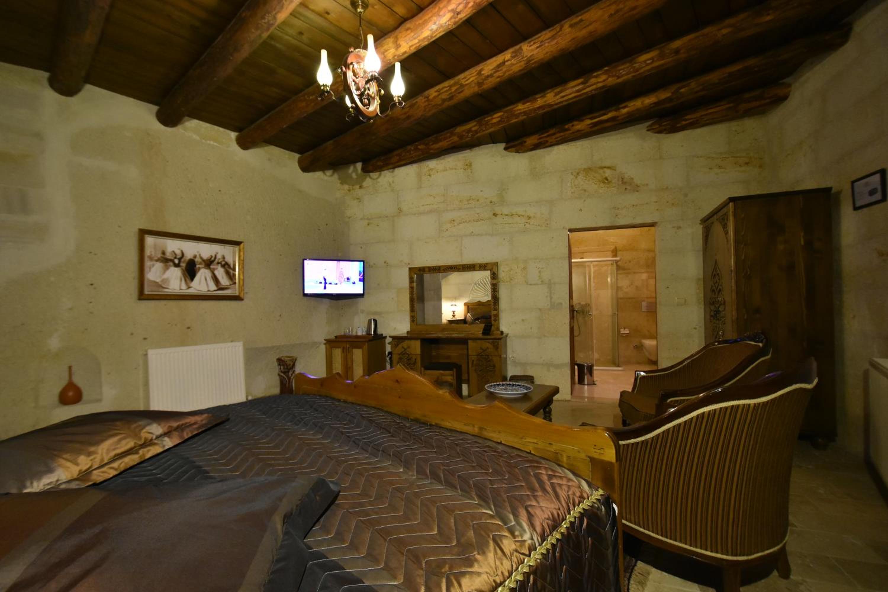 Harman Cave Hotel - Image 50