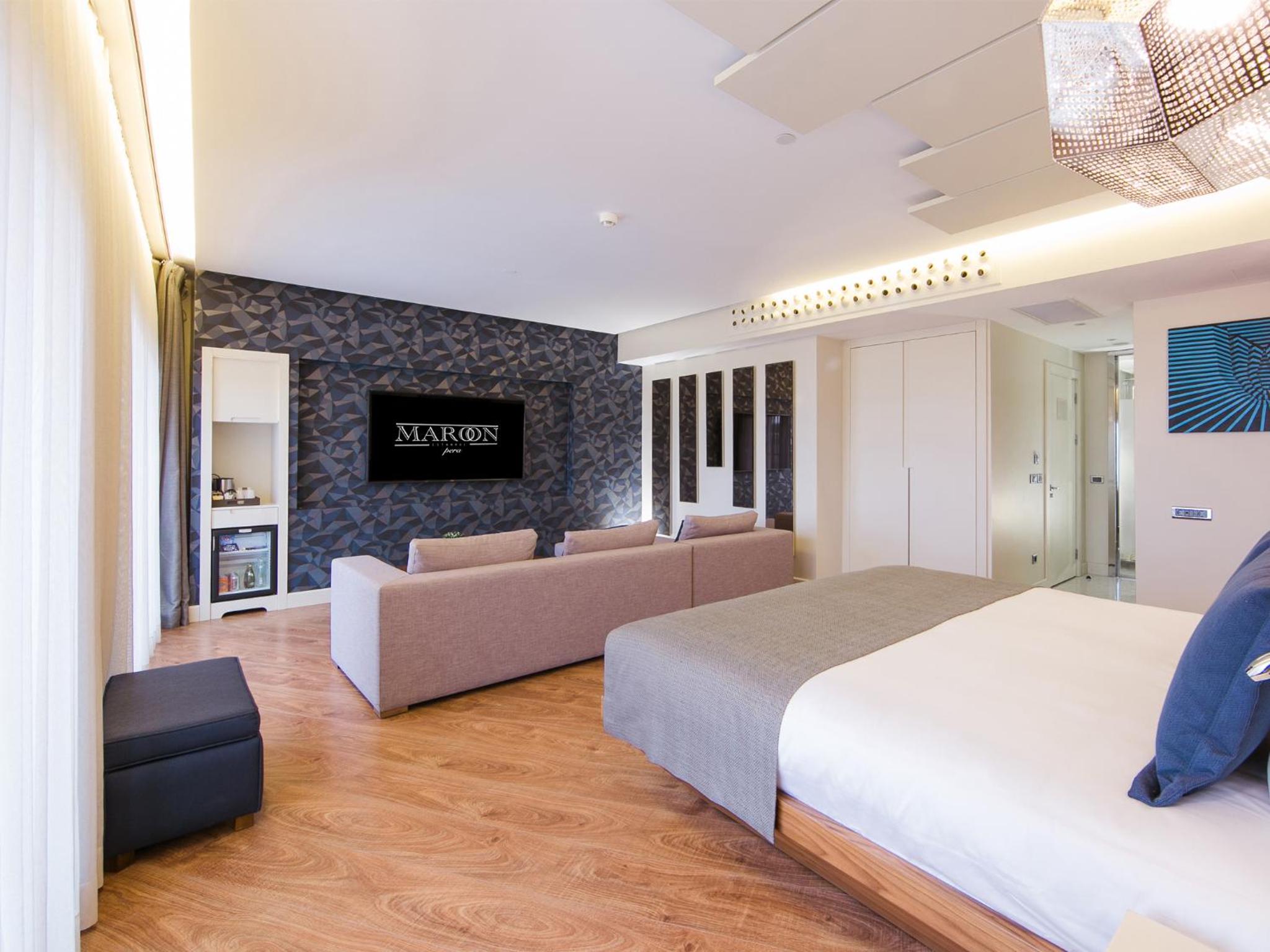 Maroon Otel Pera - Image 122