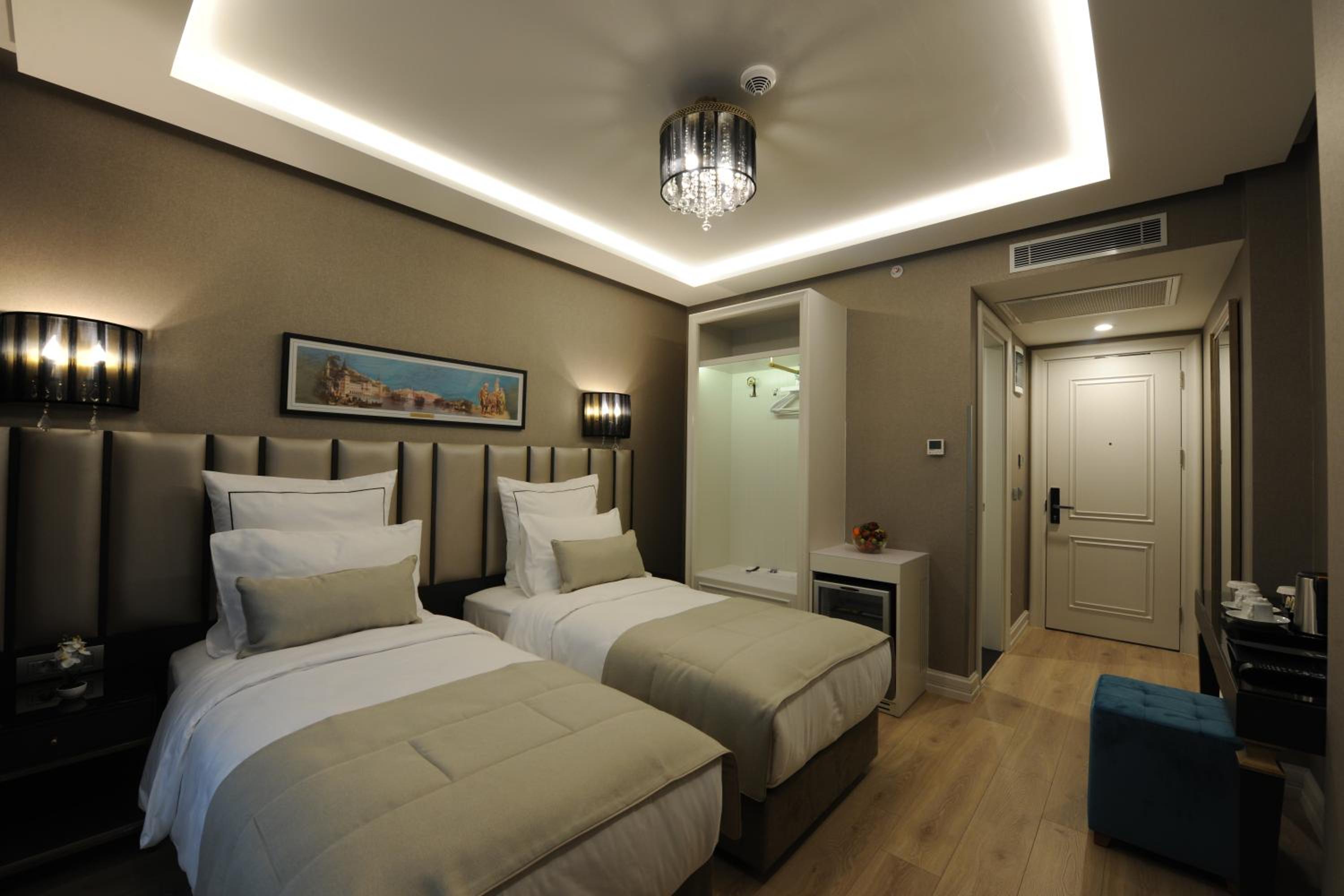 Le Petit Palace Hotel - Special Category - Image 53