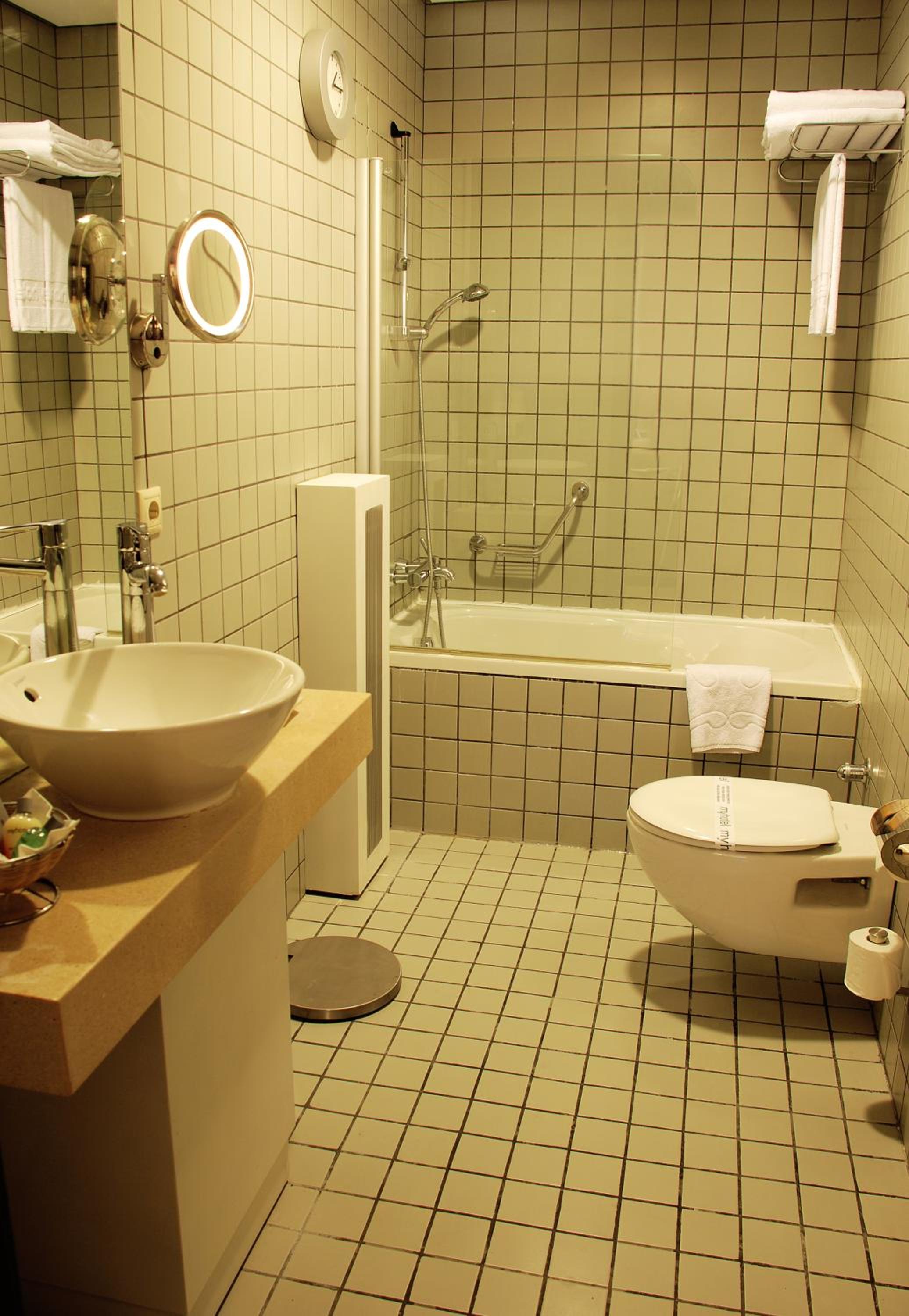 MY Hotel - Image 68